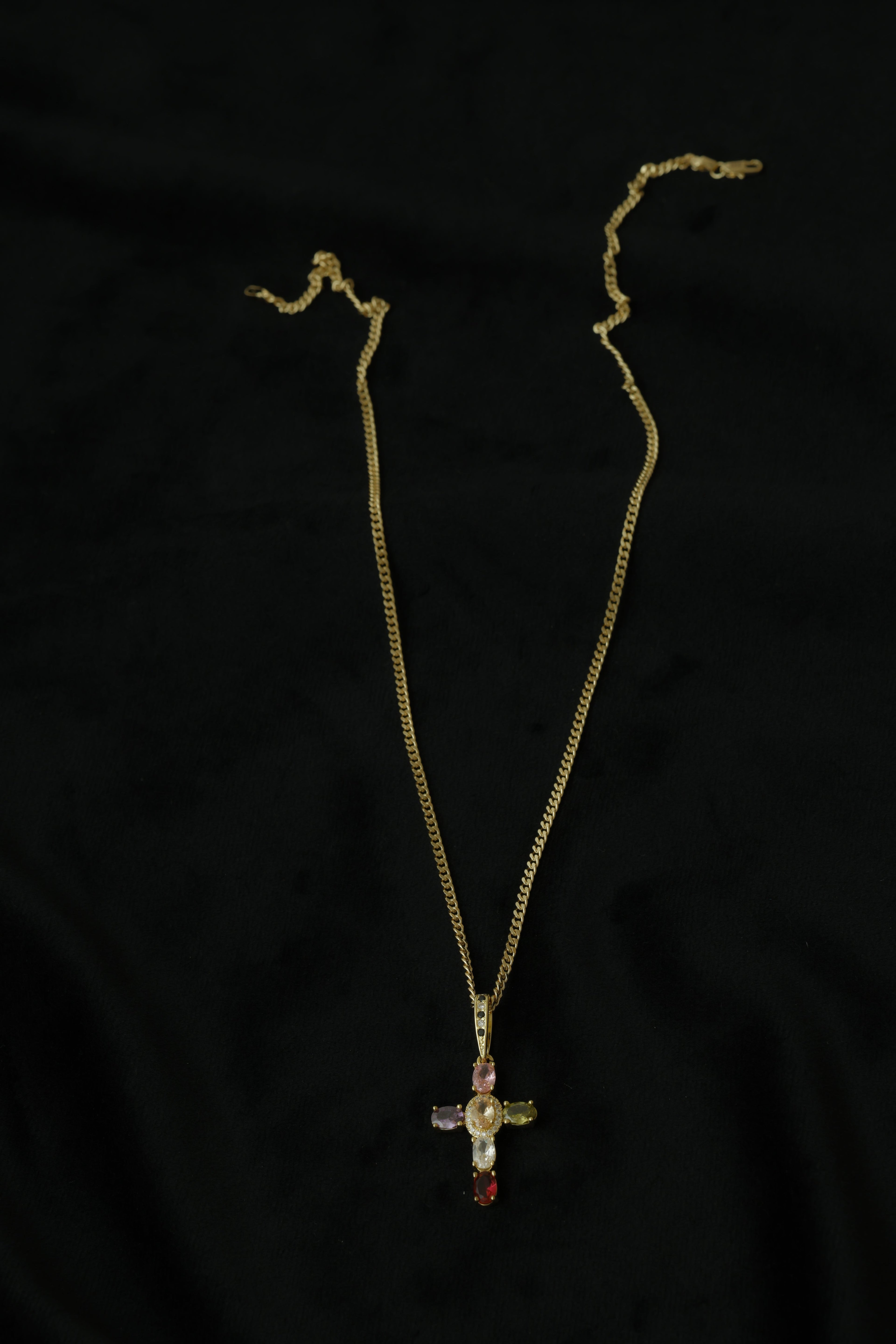 VARSE ME KRYQ ME GURE MIX