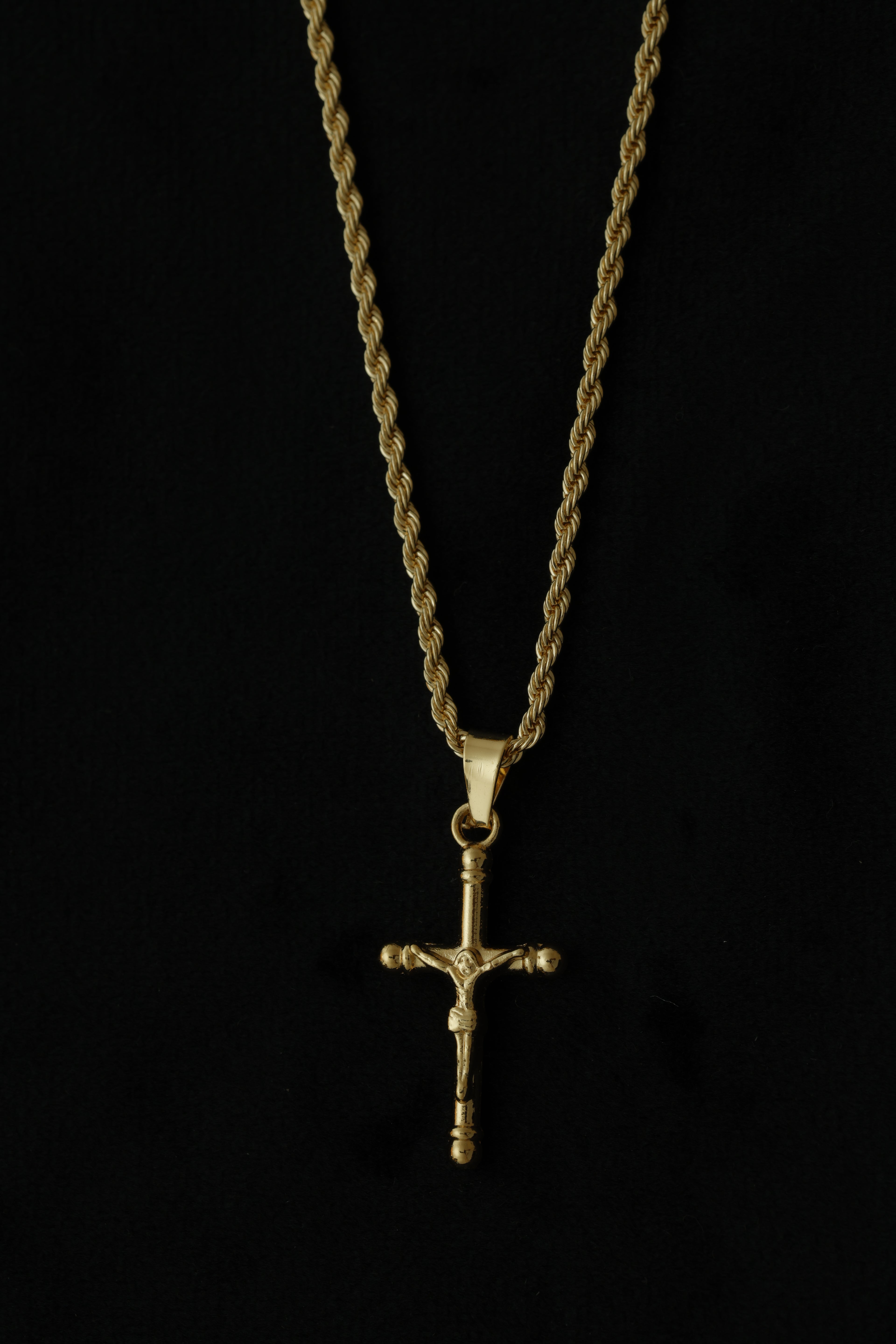 VARSE ME KRYQ ME JEZUS