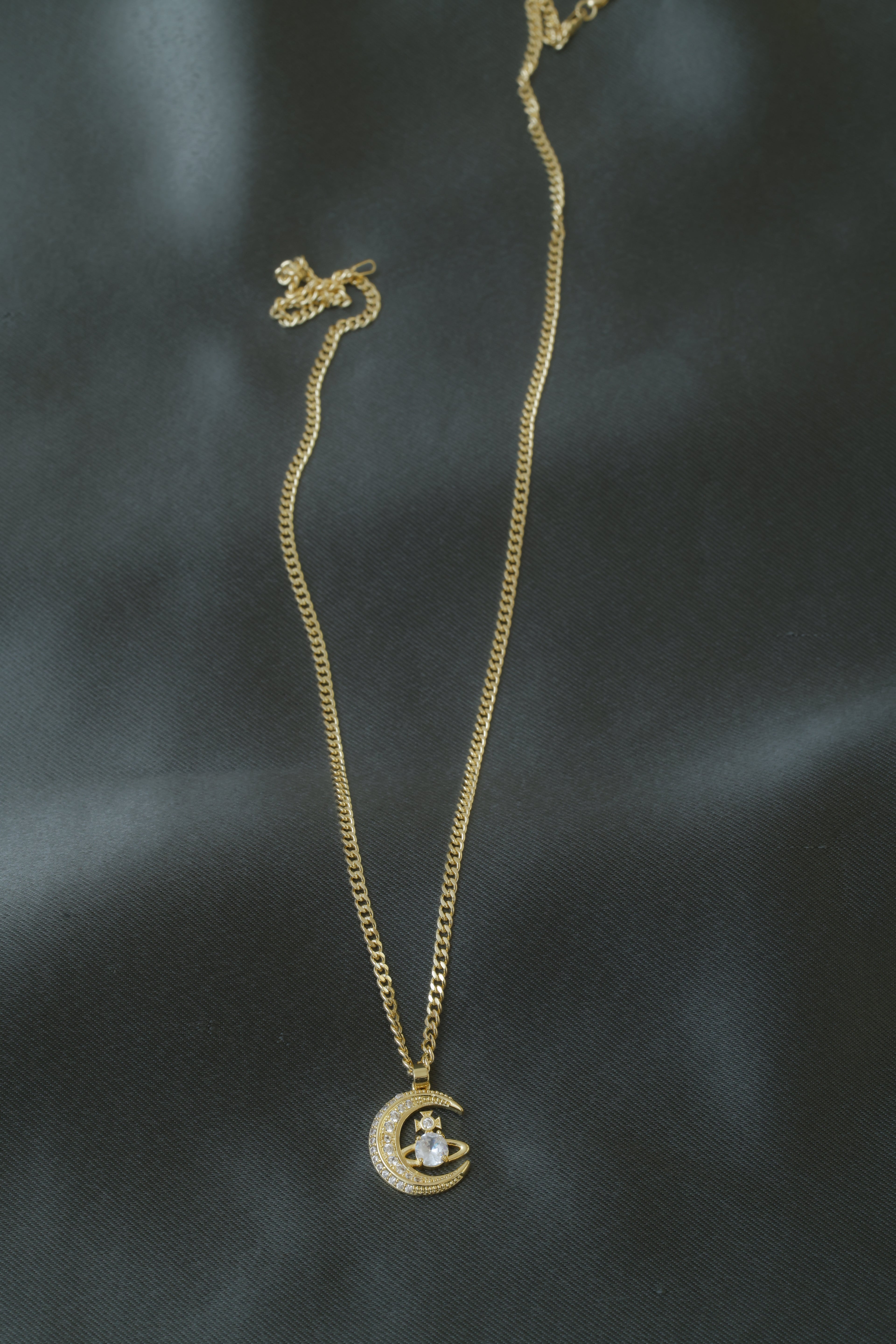 VARSE ME HENE TE BARDHE