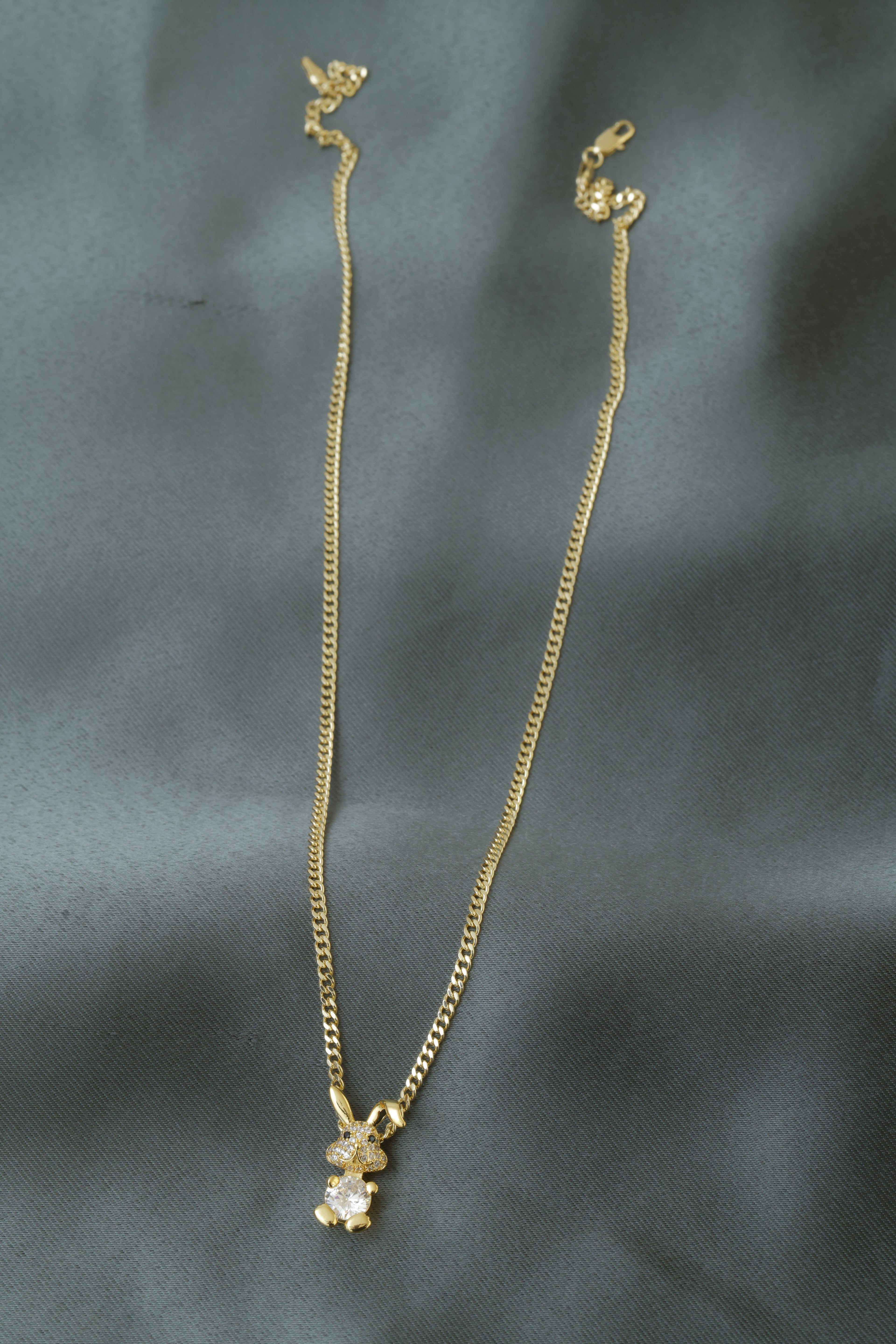 VARSE ME LEPURUSH TE BARDHE