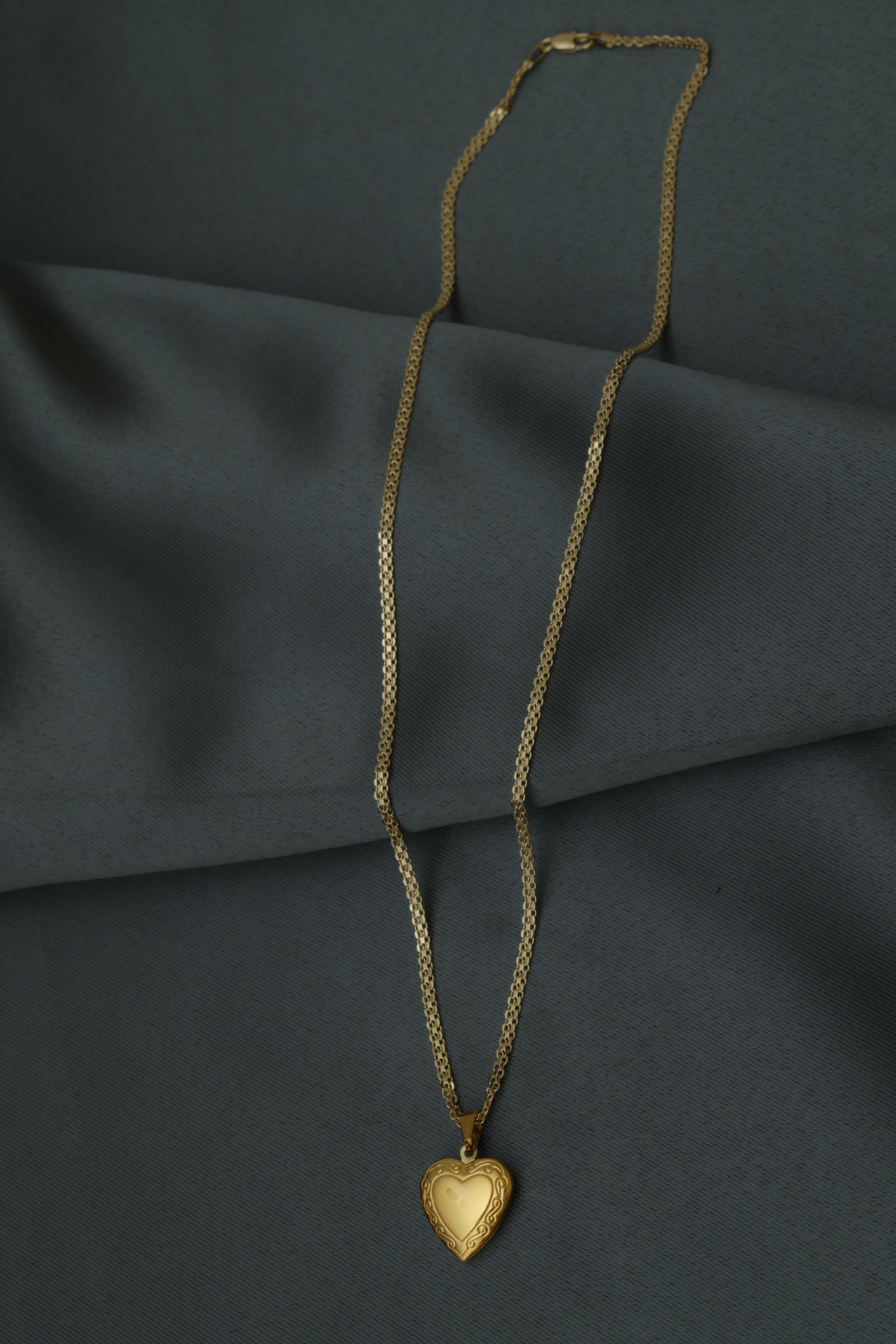 VARSE ME ZEMER ME HAPJE BOSH