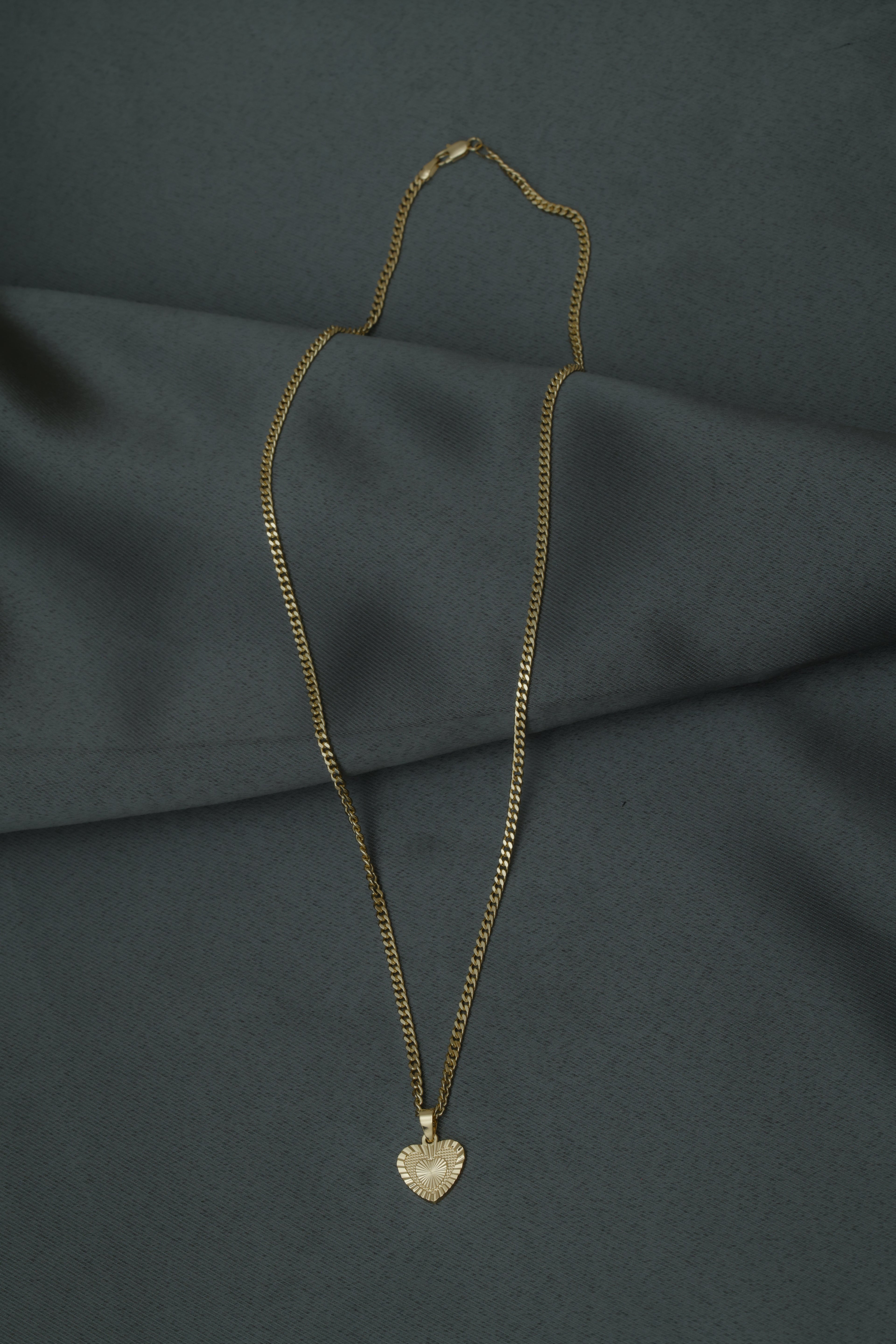 VARSE ME ZEMER TE THJESHTE ME ZEMER NE MES