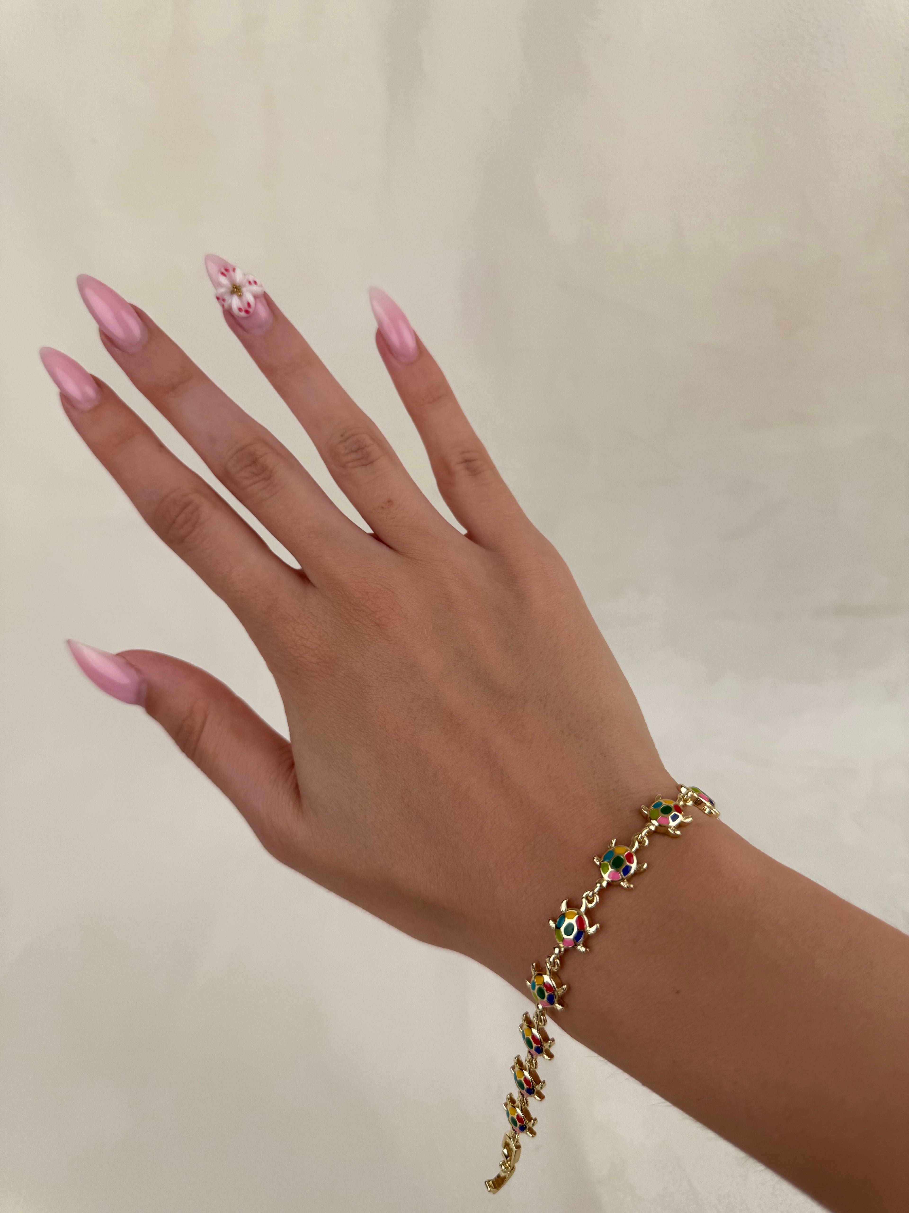 Byzylyk me breshka me ngjyra