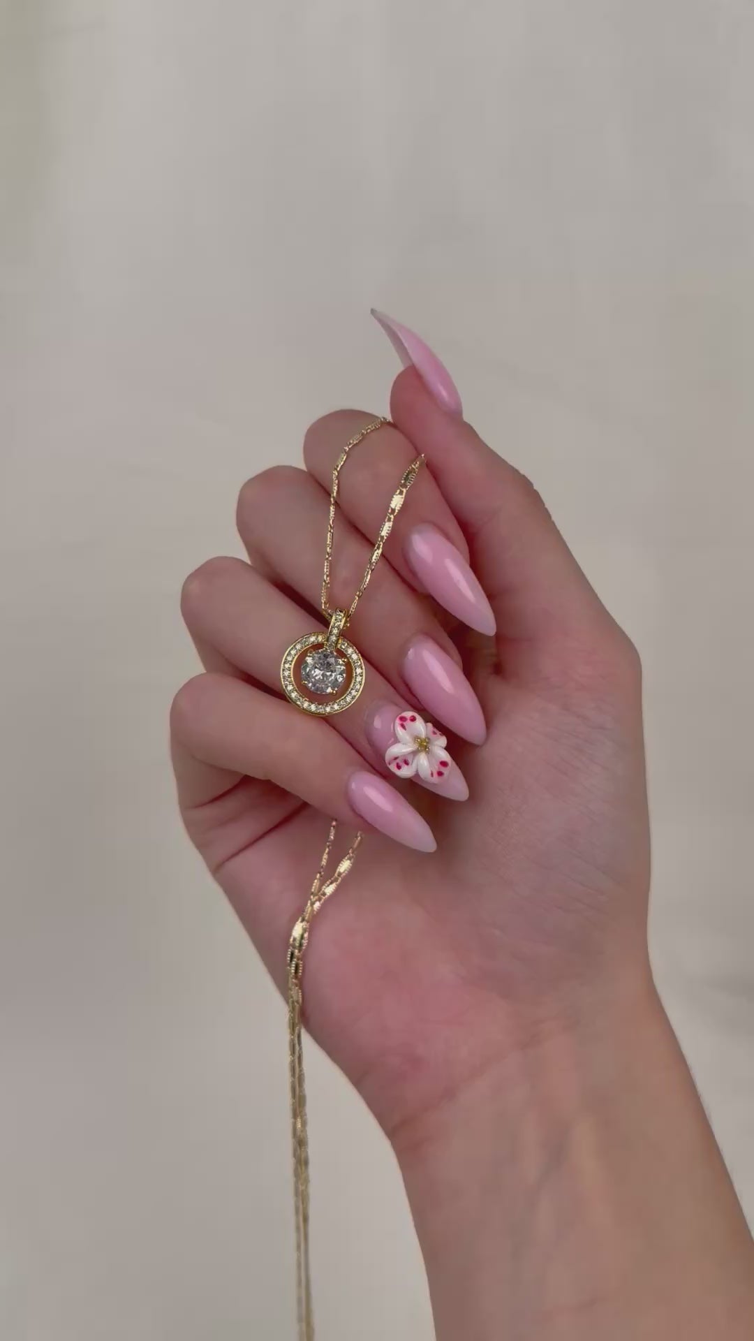 VARSE ME RRETH ME GURE