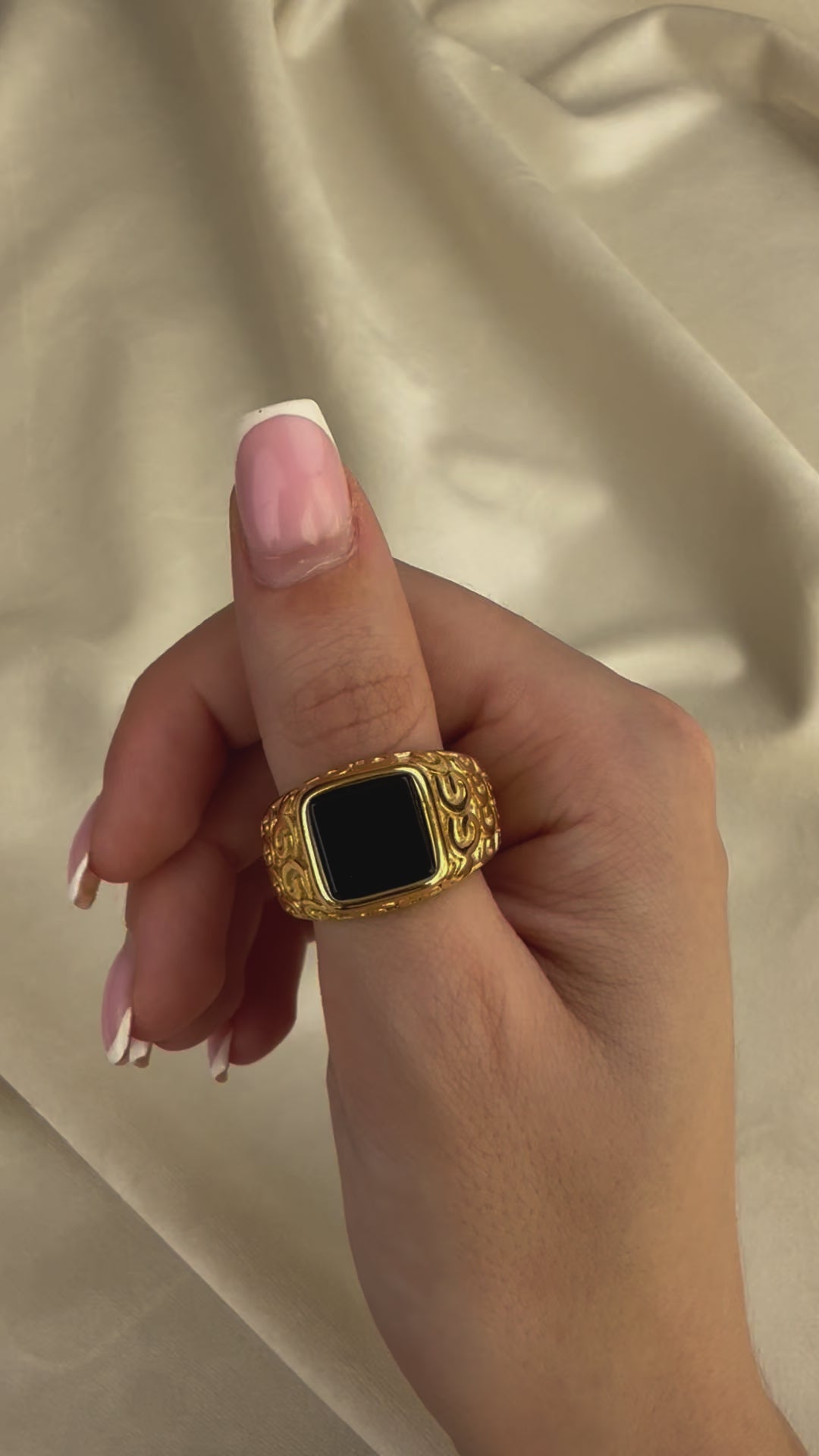 Unaze me detaje gold