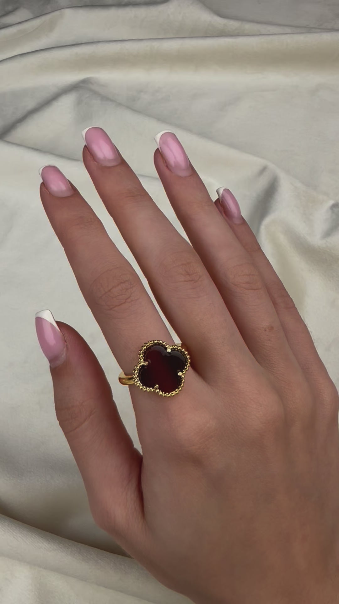 Unaze van cleef vishnje