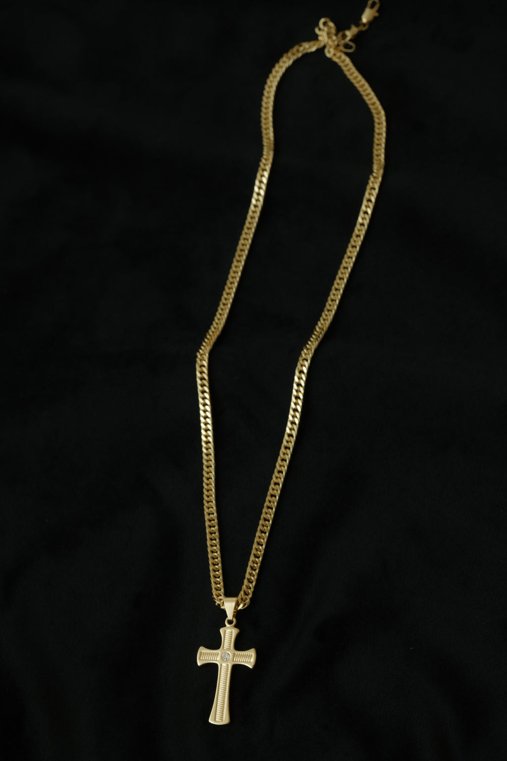 VARSE ME KRYQ ME GURE