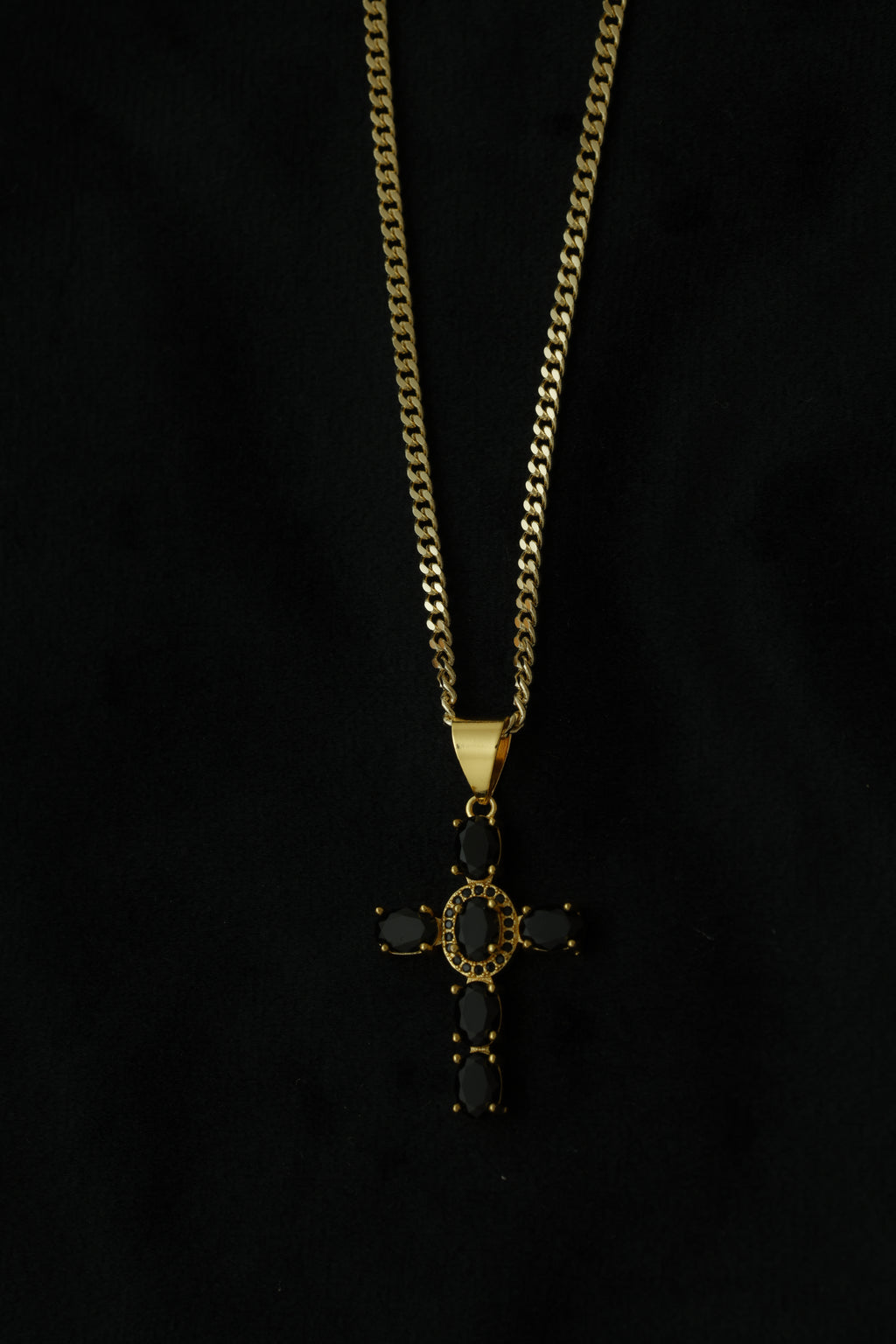 VARSE ME KRYQ ME GURE TE ZI