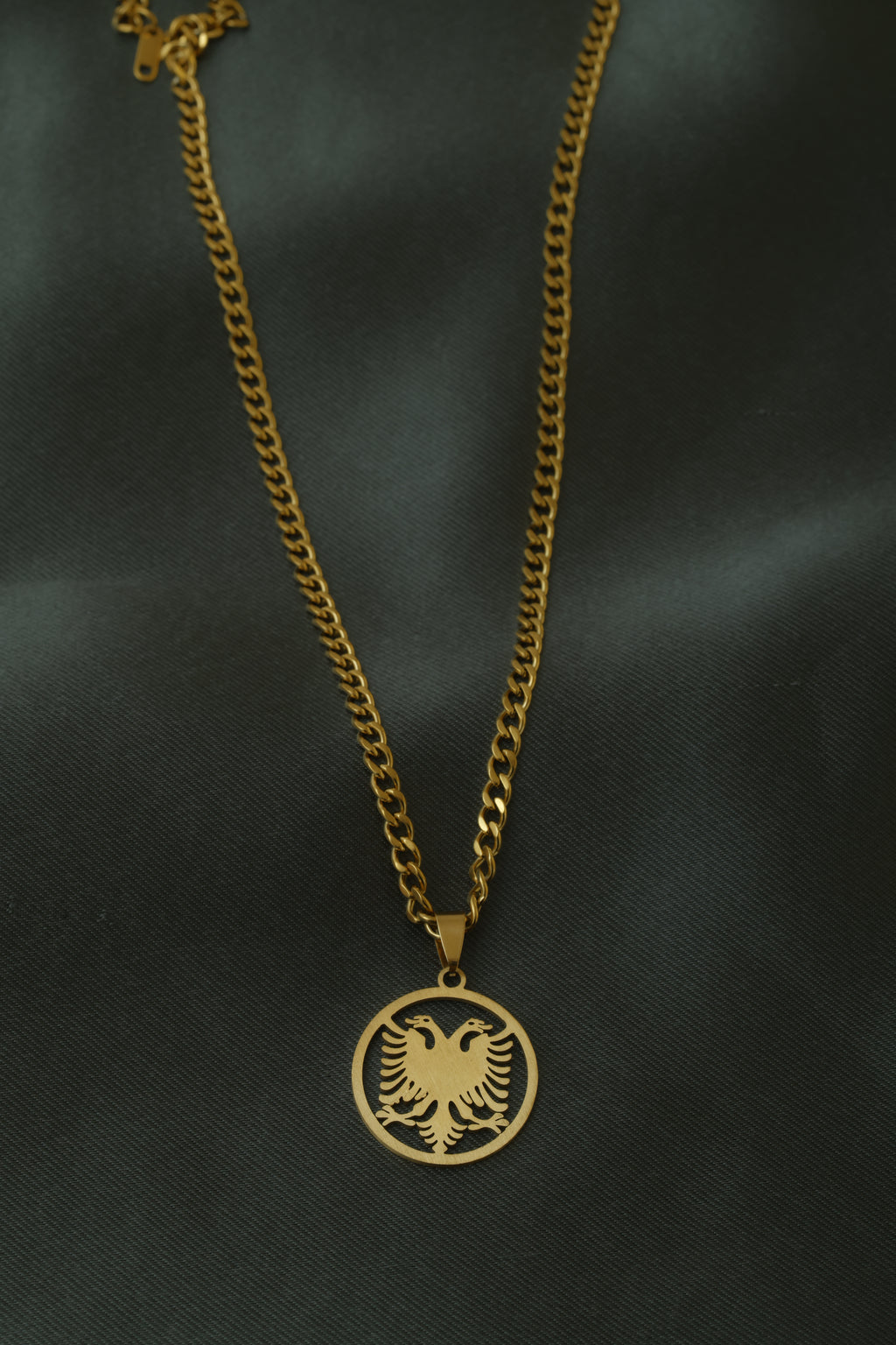 VARSE ME SHQIPONJE RRETHORE