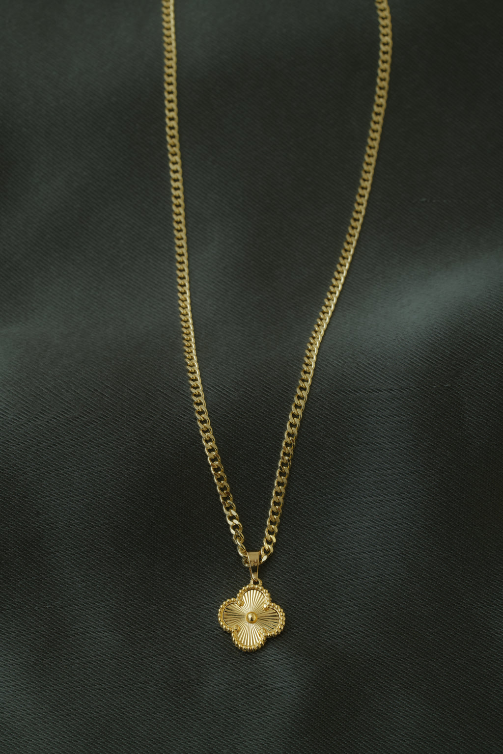 VARSE ME LULE VAN GOLD