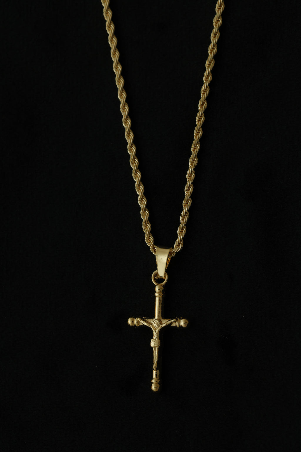 VARSE ME KRYQ ME JEZUS