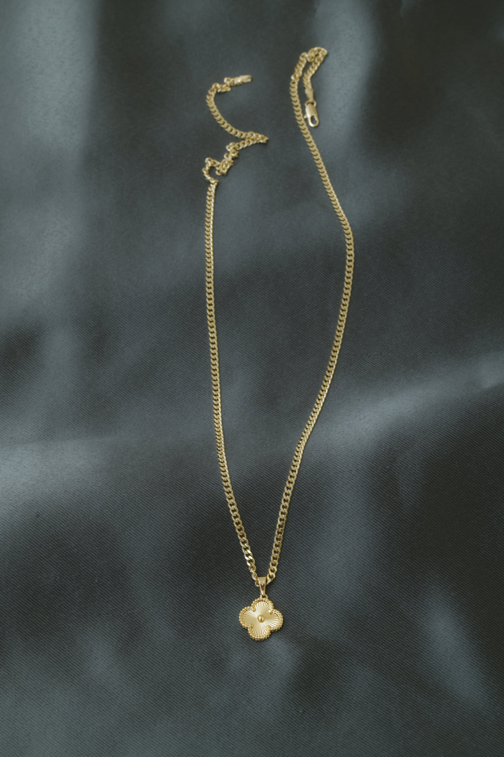 VARSE ME LULE VAN GOLD