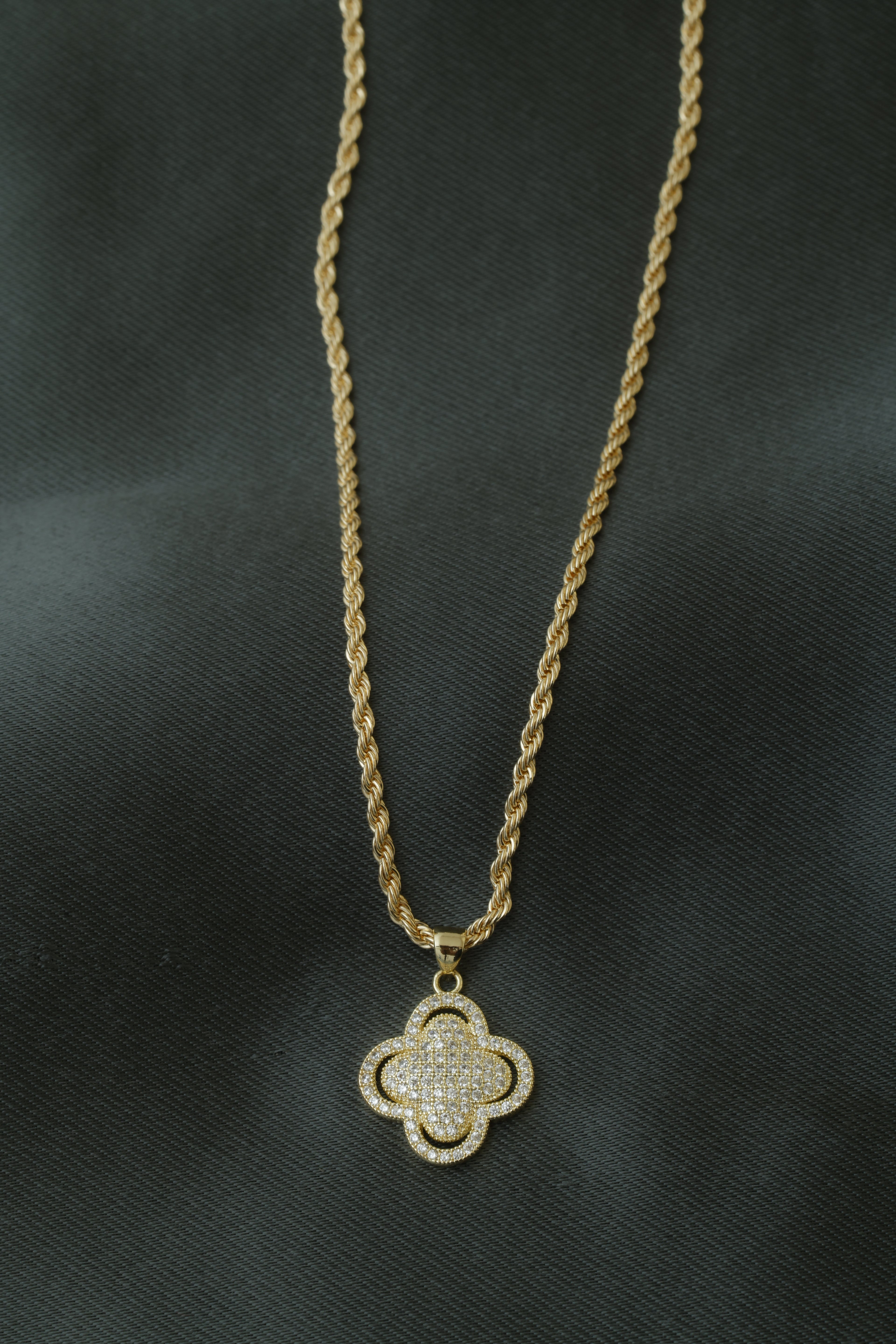 VARSE ME LULE VAN CLEF