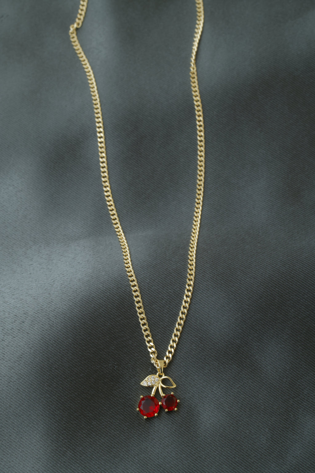 VARSE ME LULE TE KUQE