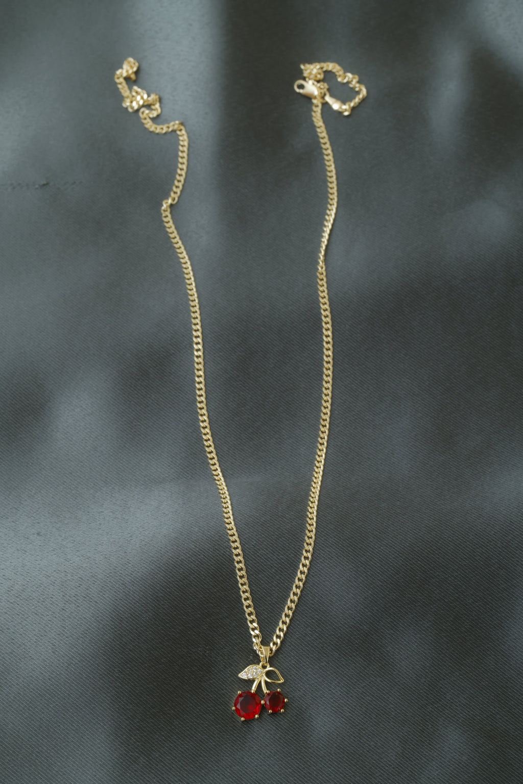 VARSE ME LULE TE KUQE