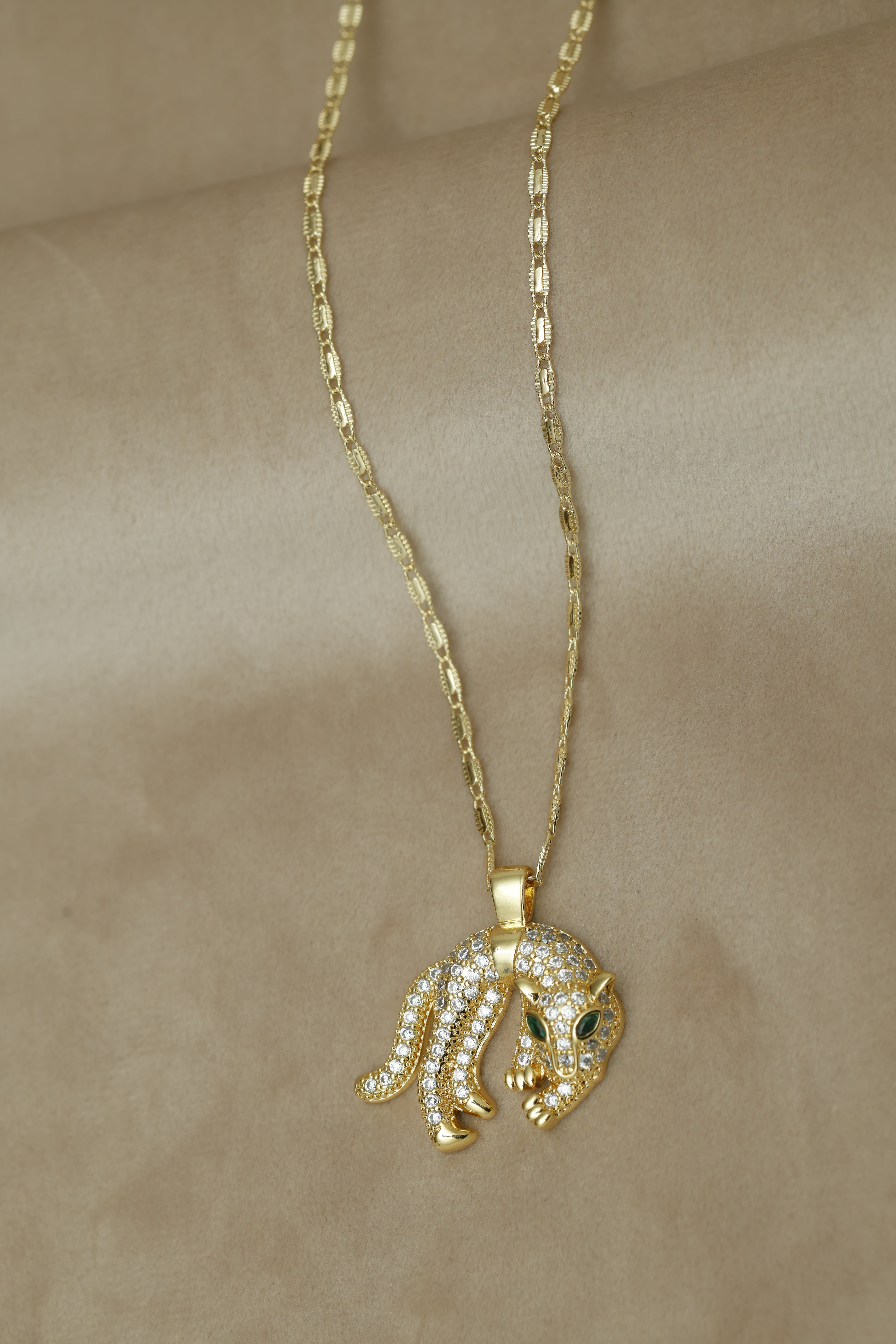 VARSE ME PANTER MACE