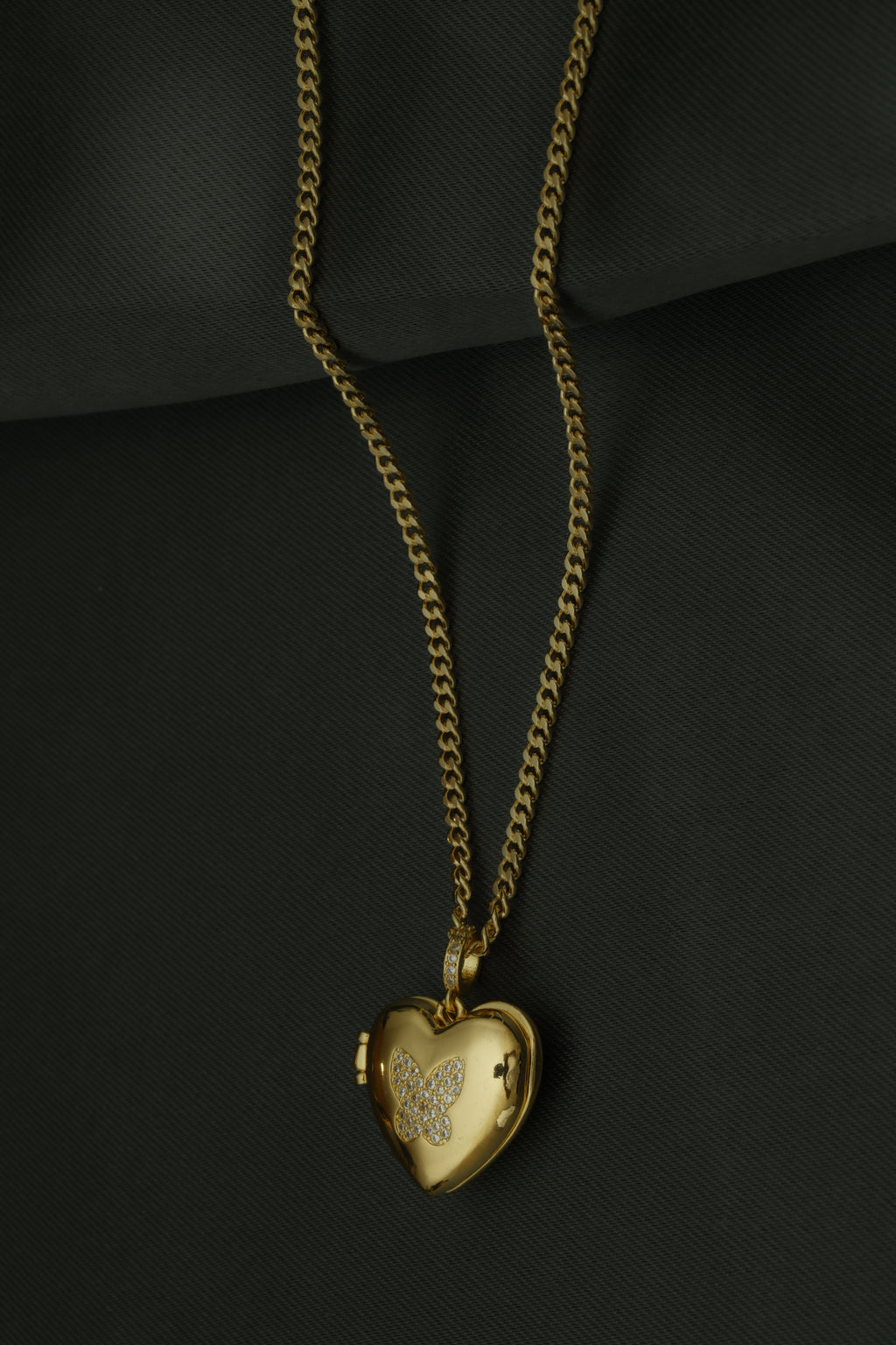 VARSE ME ZEMER ME HAPJE DHE ME FLUTUR