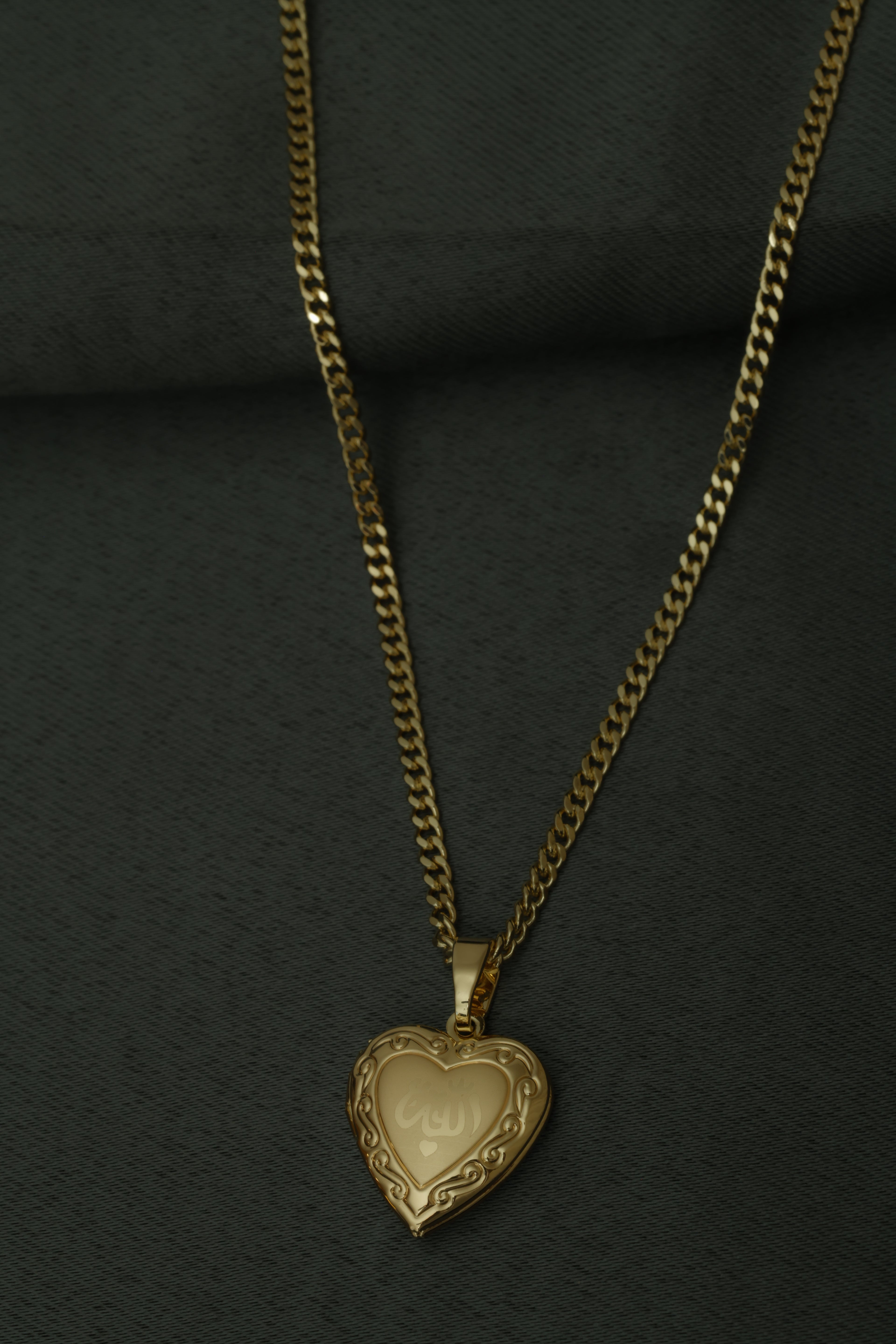 VARSE ME ZEMER ME HAPJE DHE ALLAH