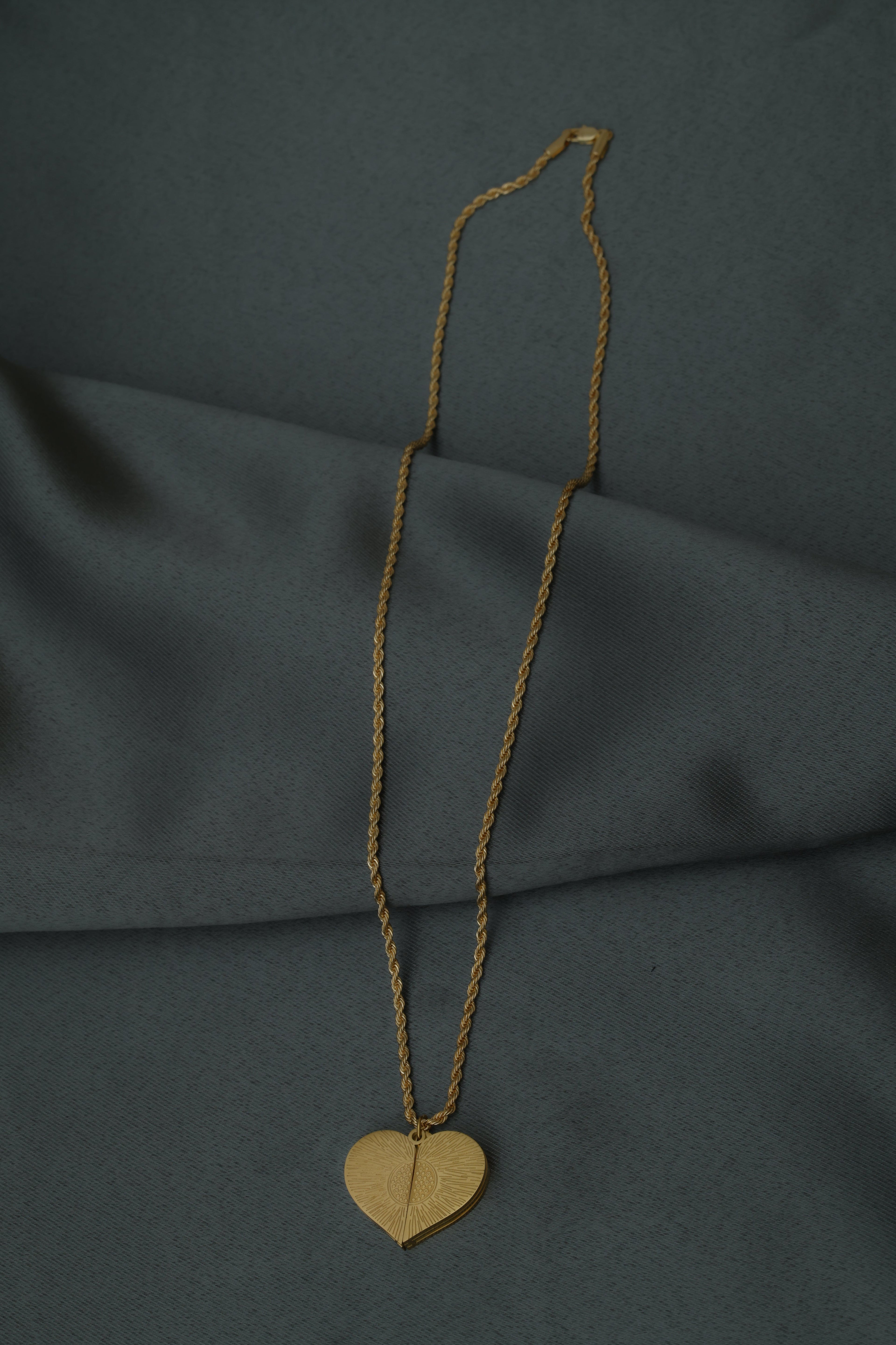 VARSE ME ZEMER ME 2 PJESE DHE ZEMER NE MES