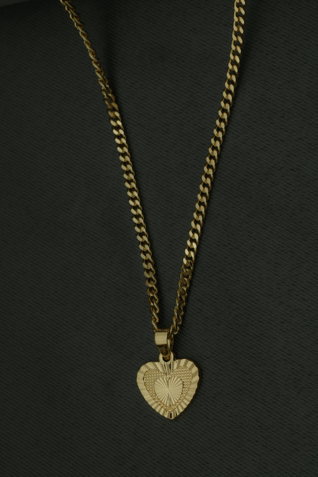 VARSE ME ZEMER TE THJESHTE ME ZEMER NE MES