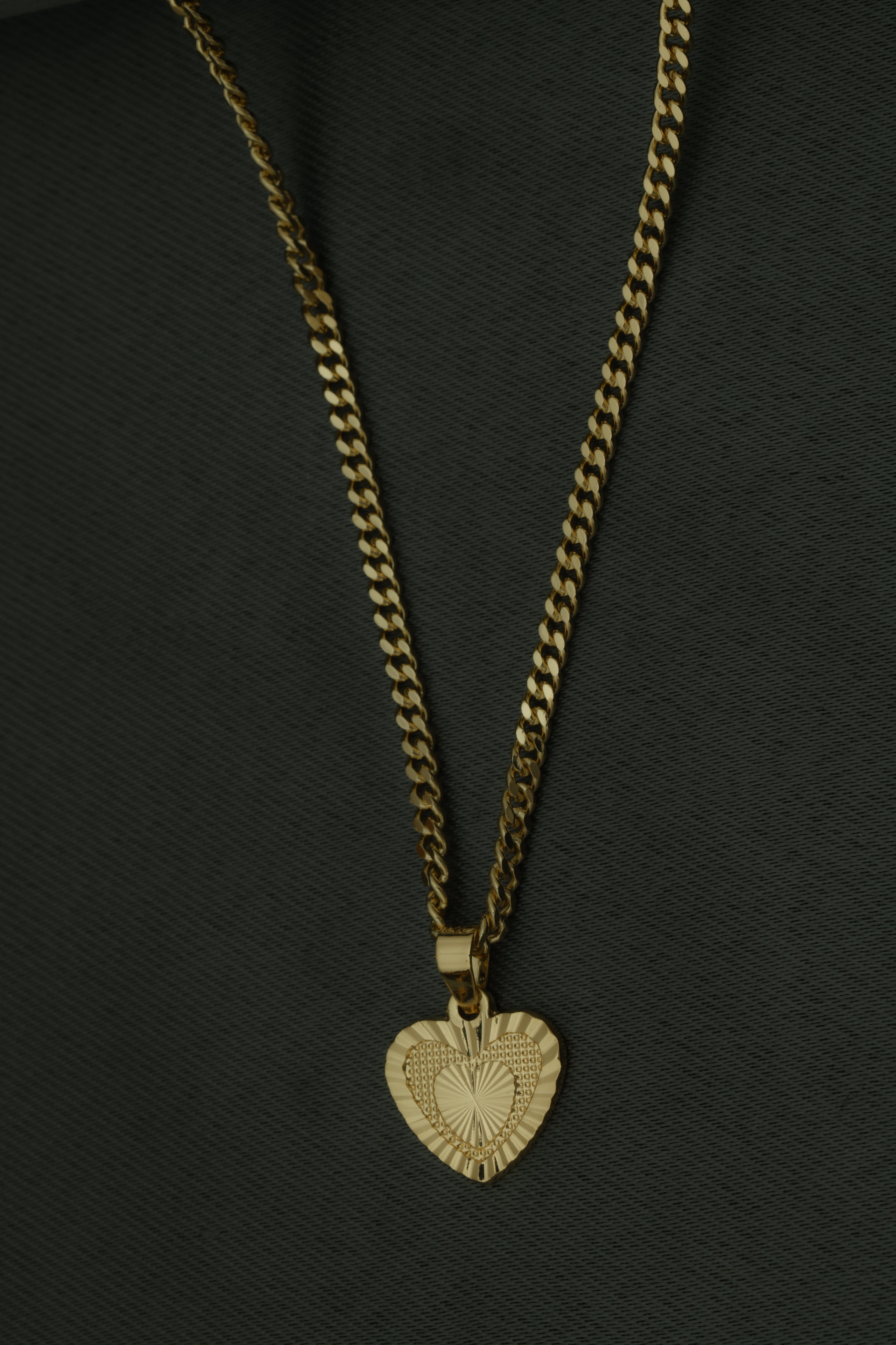 VARSE ME ZEMER TE THJESHTE ME ZEMER NE MES