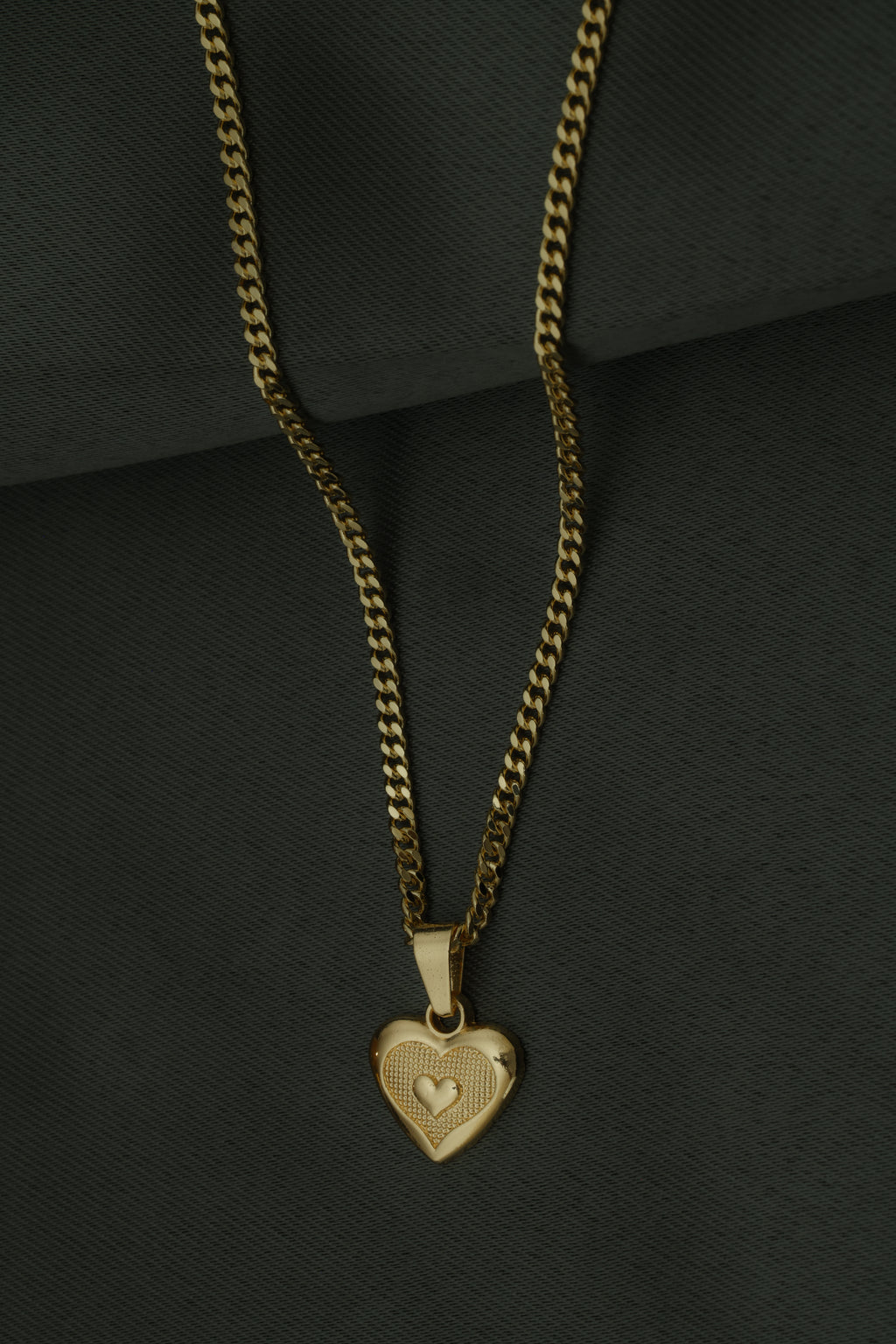 VARSE ME ZEMER TE THJESHTE ME ZEMER NE MES