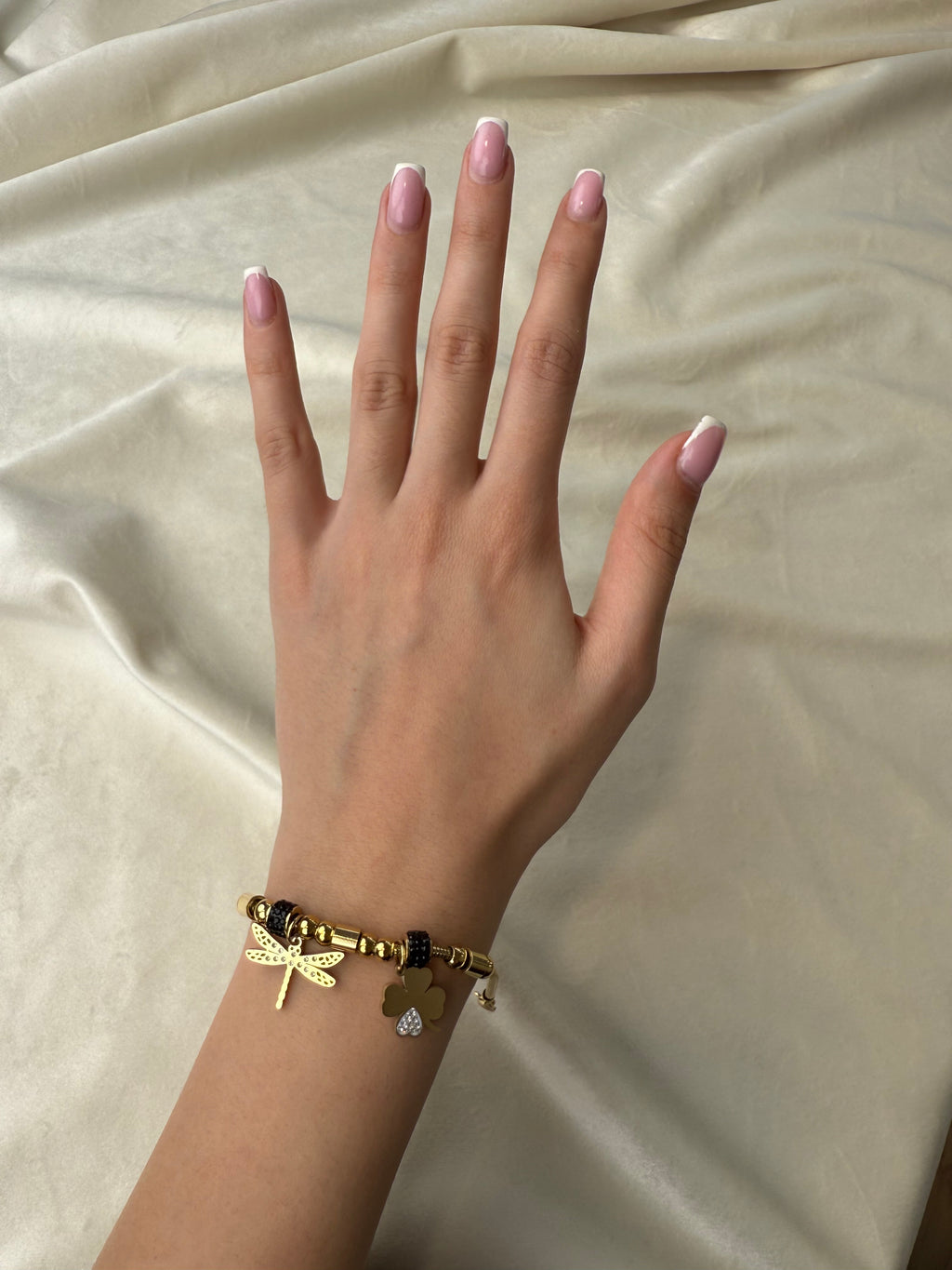 Byzylyk pandora me lule terfili