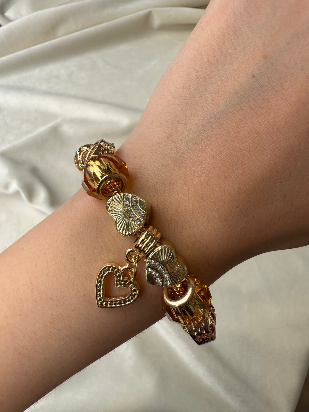 Byzylyk pandora gold me charms