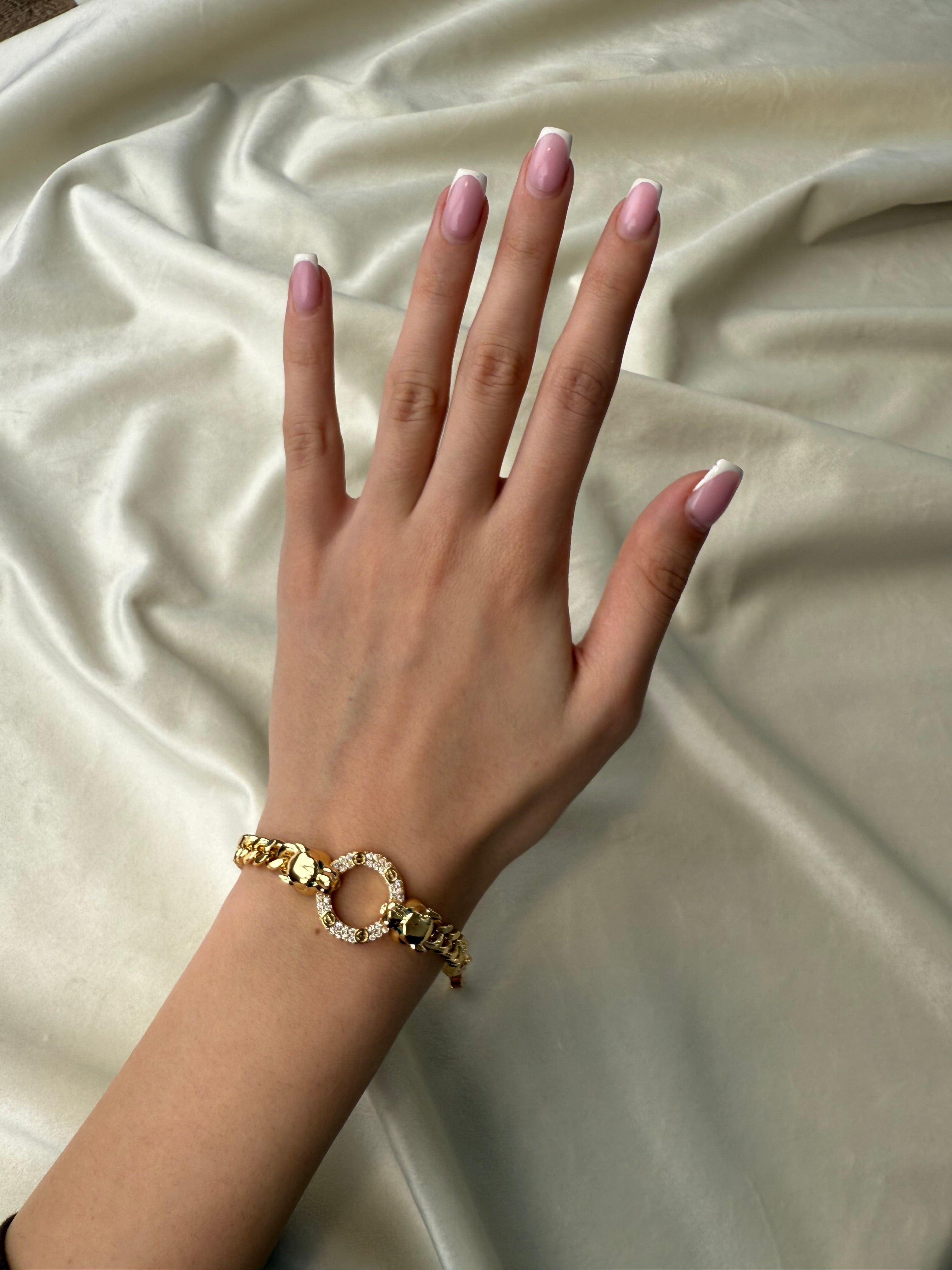 Byzylyk gold me dy xhaguar