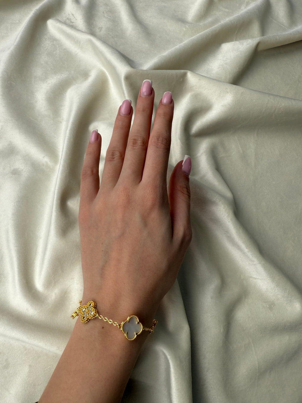 Byzylyk van cleef  i bardh me motive gold