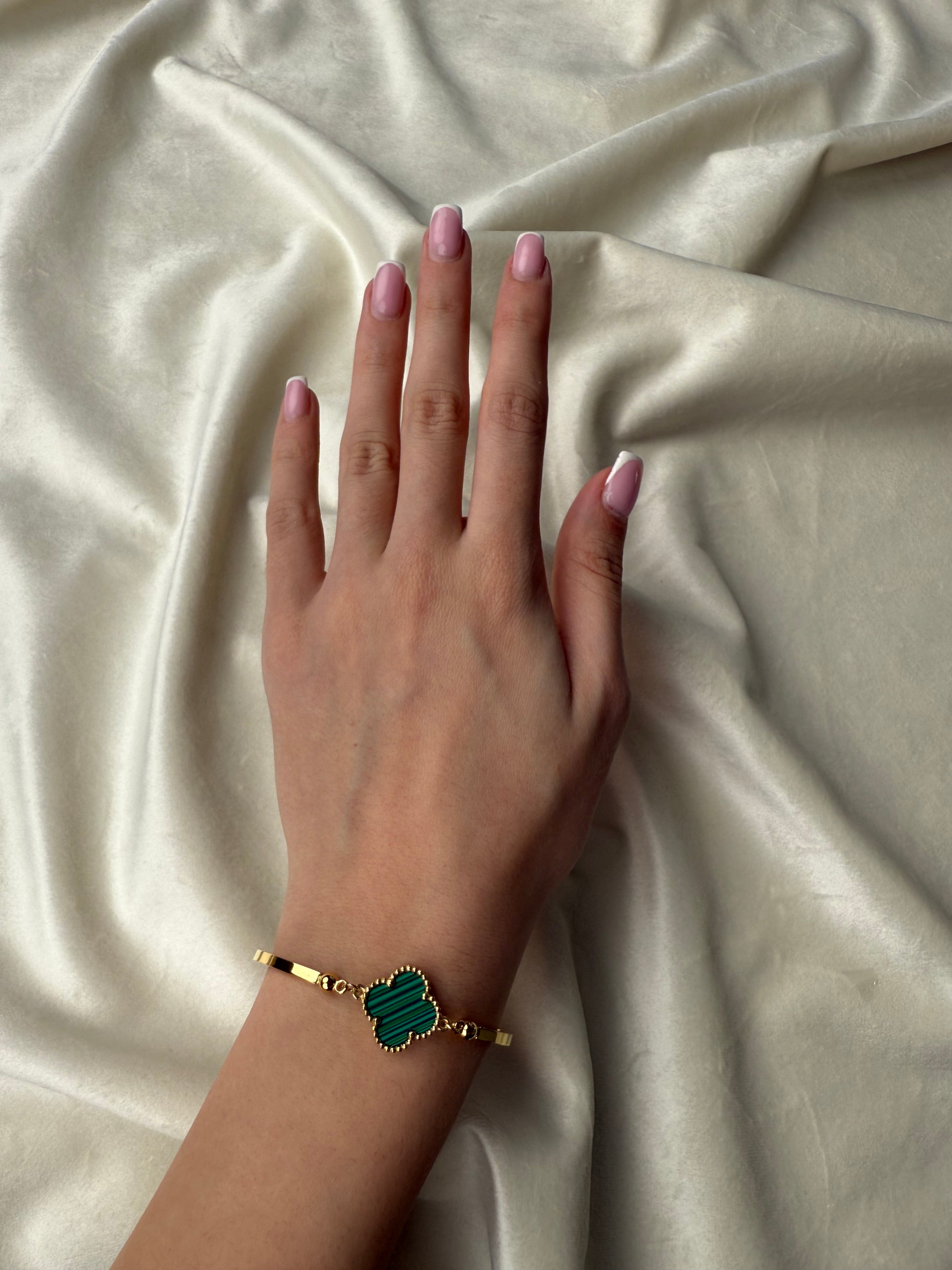 Byzylyk van cleef me lule jeshile