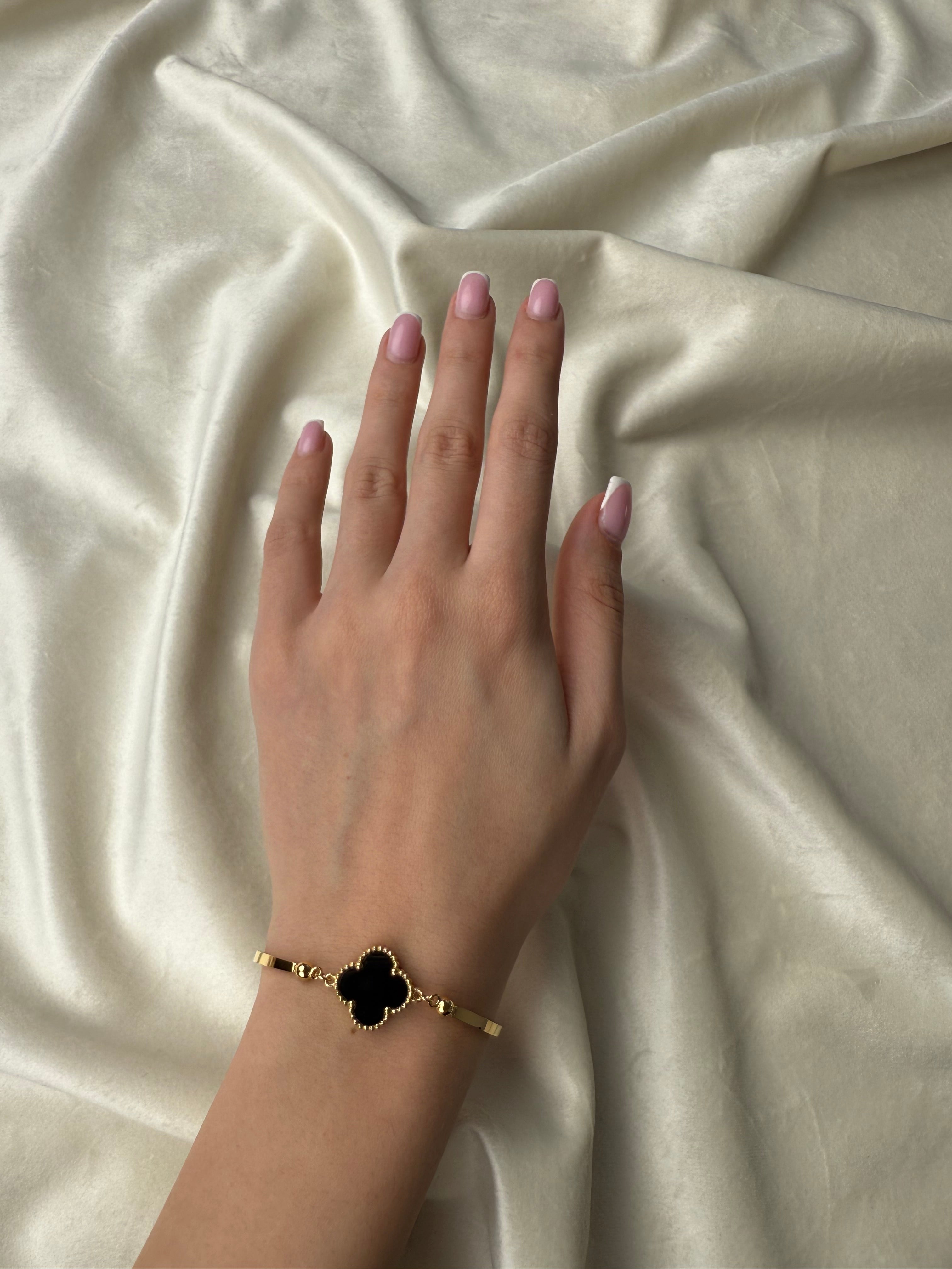 Byzylyk van cleef me lule te zeze