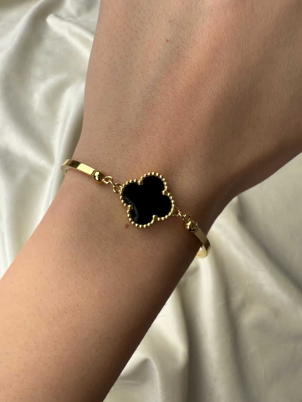 Byzylyk van cleef me lule te zeze