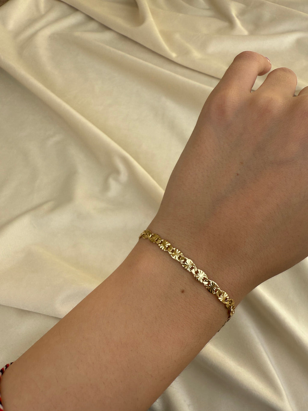 Byzylyk me gdhendje yll