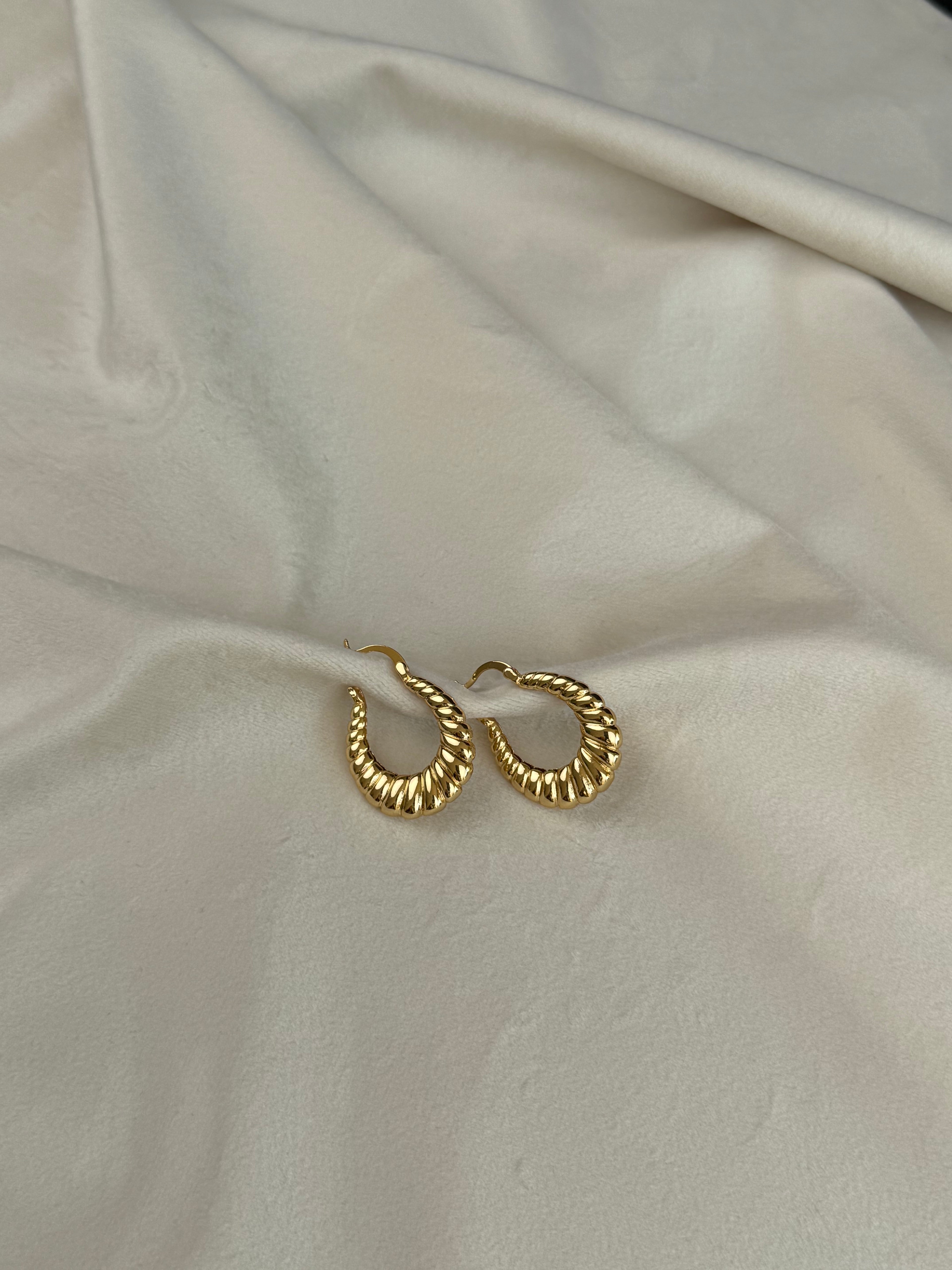 Vathe gold te gdhendur