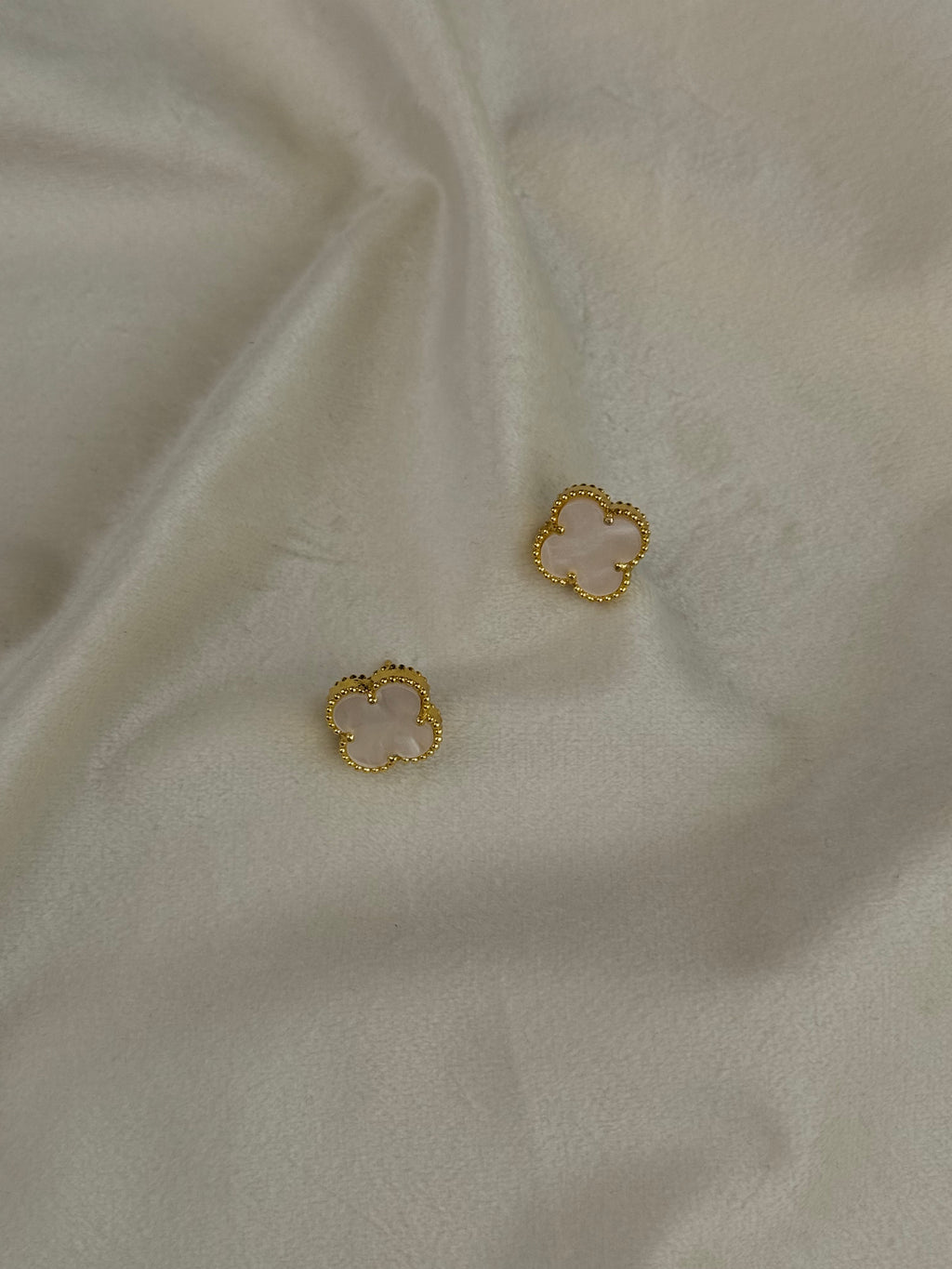 Vathe van cleef të bardhe