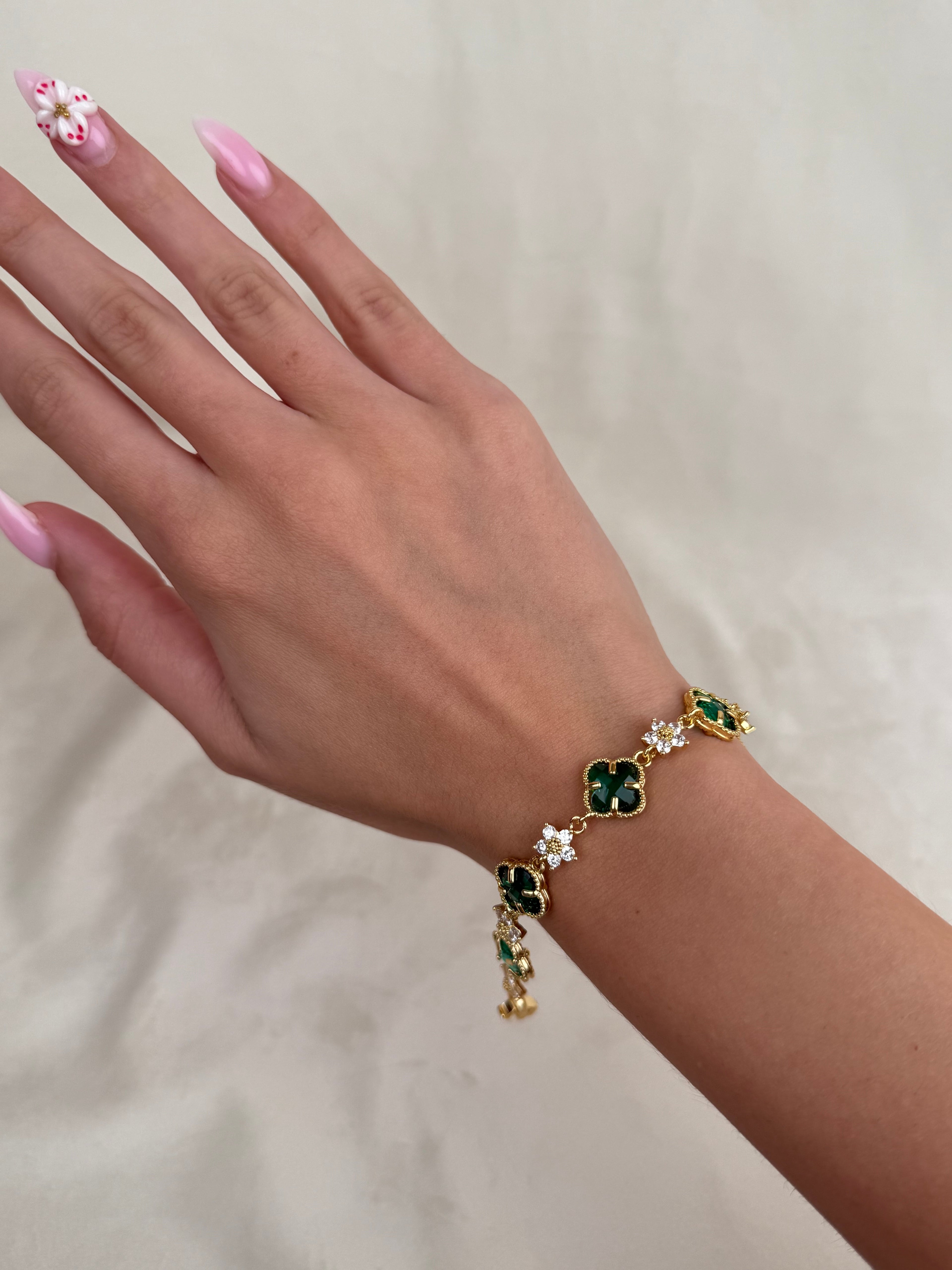 Byzylyk van cleef jeshil me lule