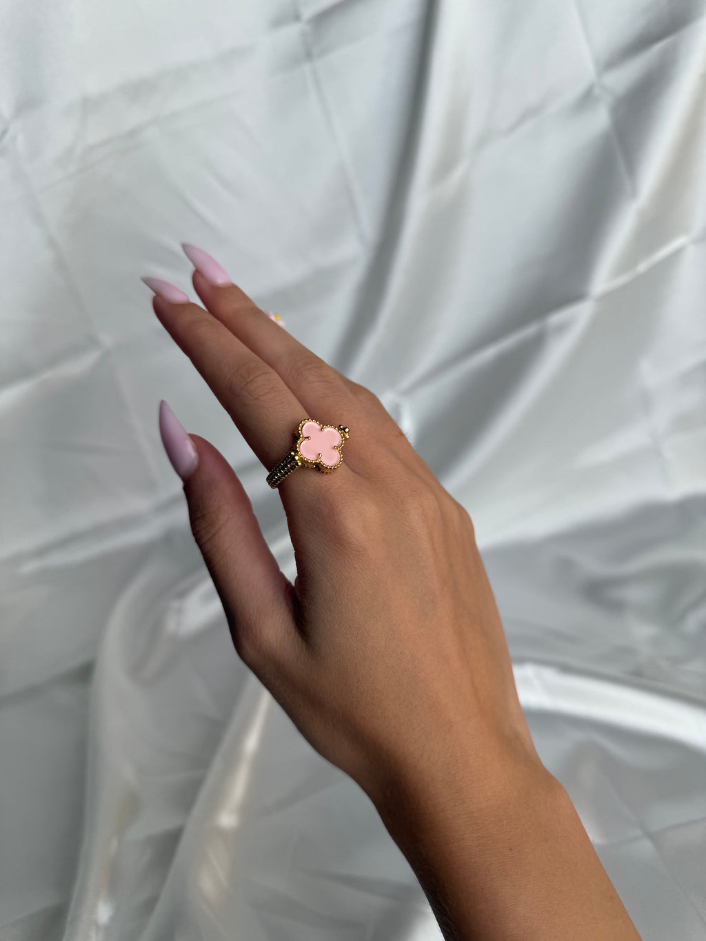 Unaze van cleef roze