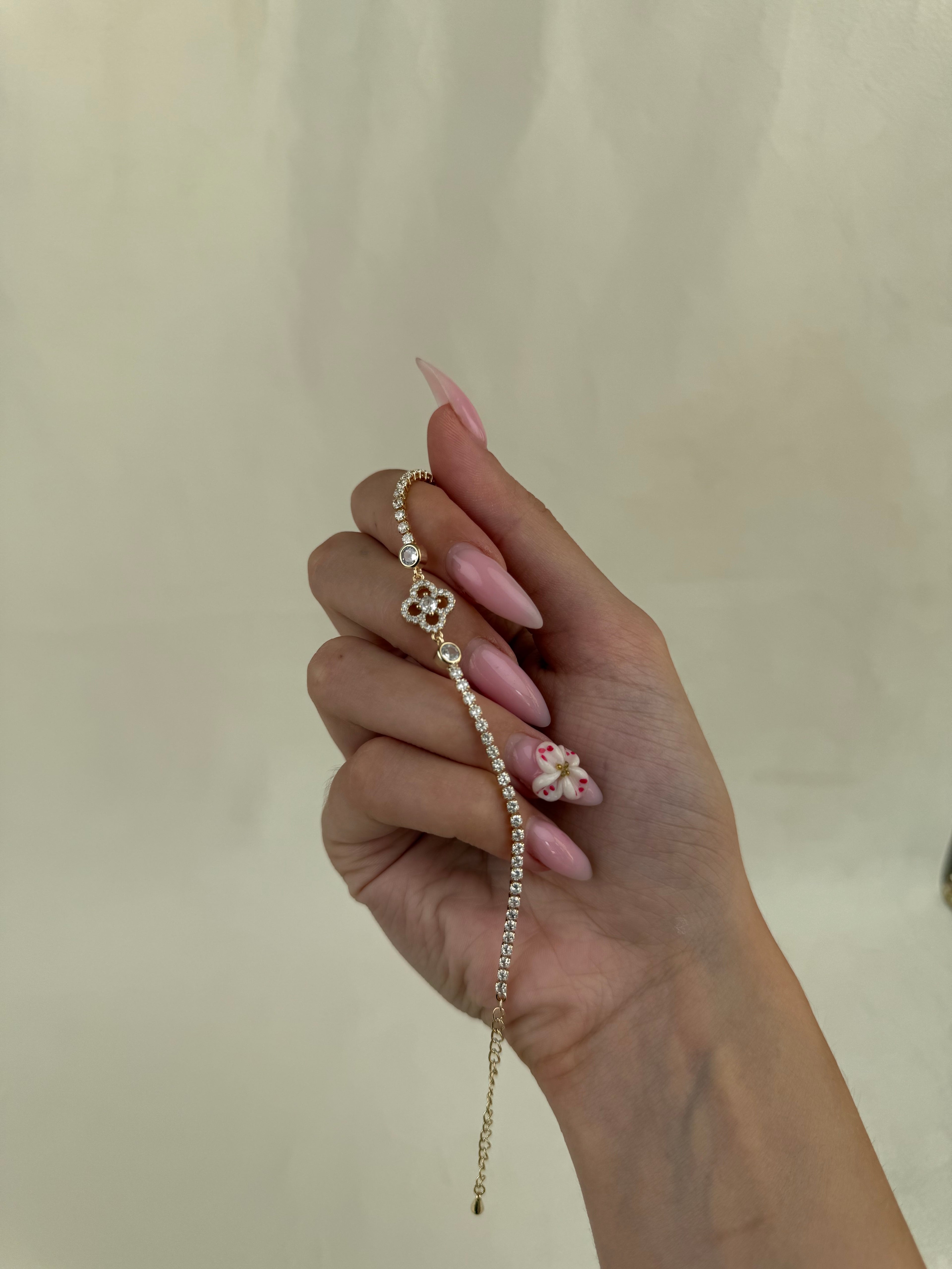 Byzylyk me lule me gure