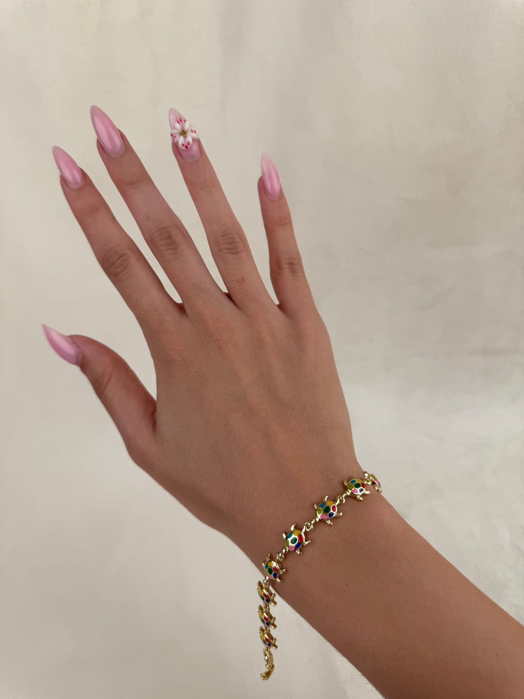 Byzylyk me breshka me ngjyra