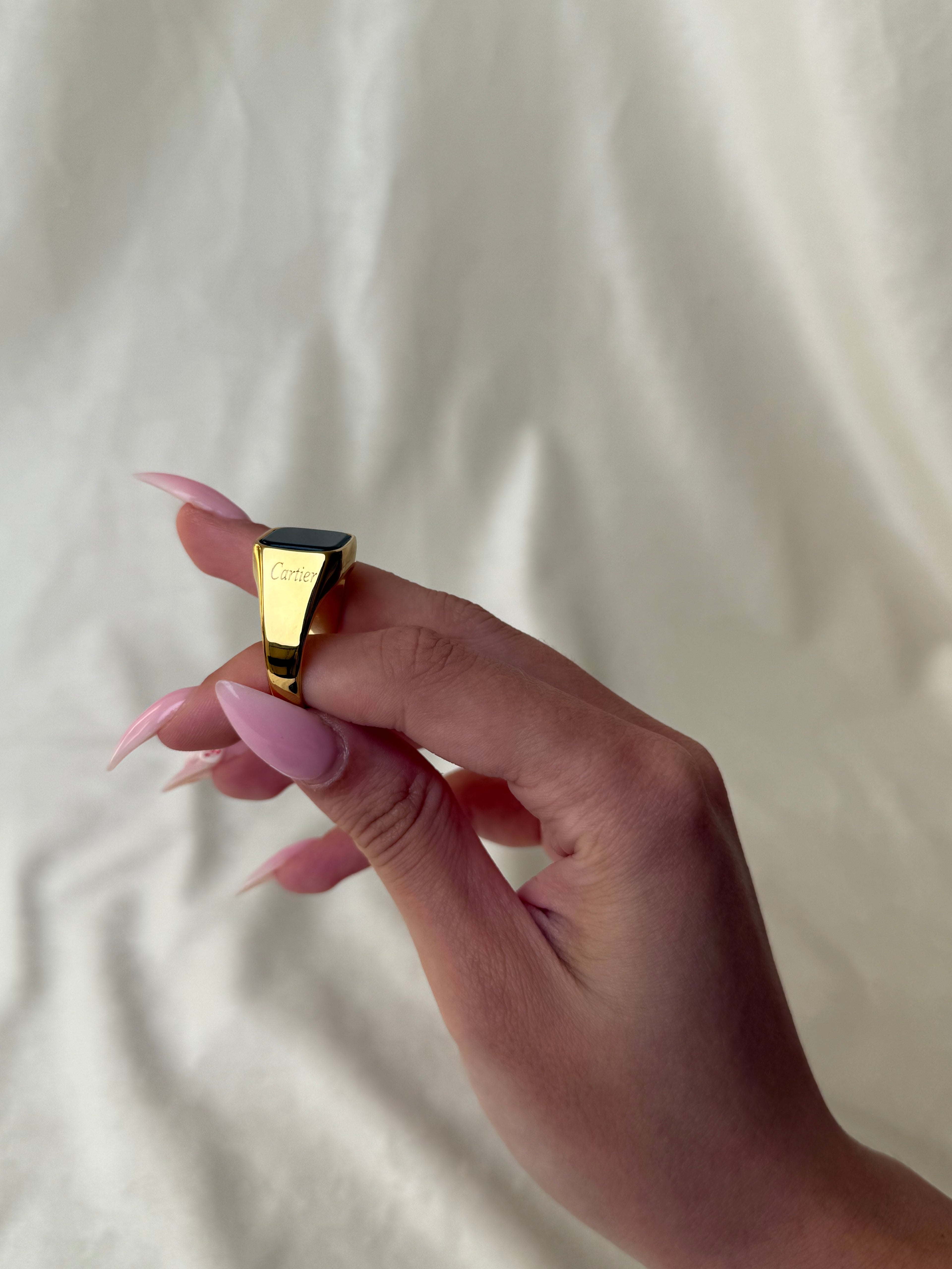 Unaze Cartier me gur te zi