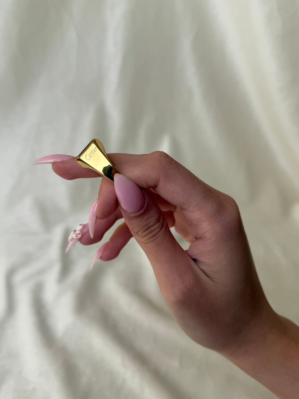 Unaze Cartier me gur te zi