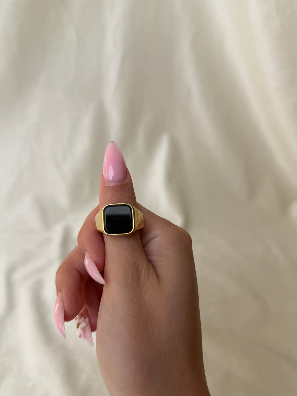 Unaze Cartier me gur te zi