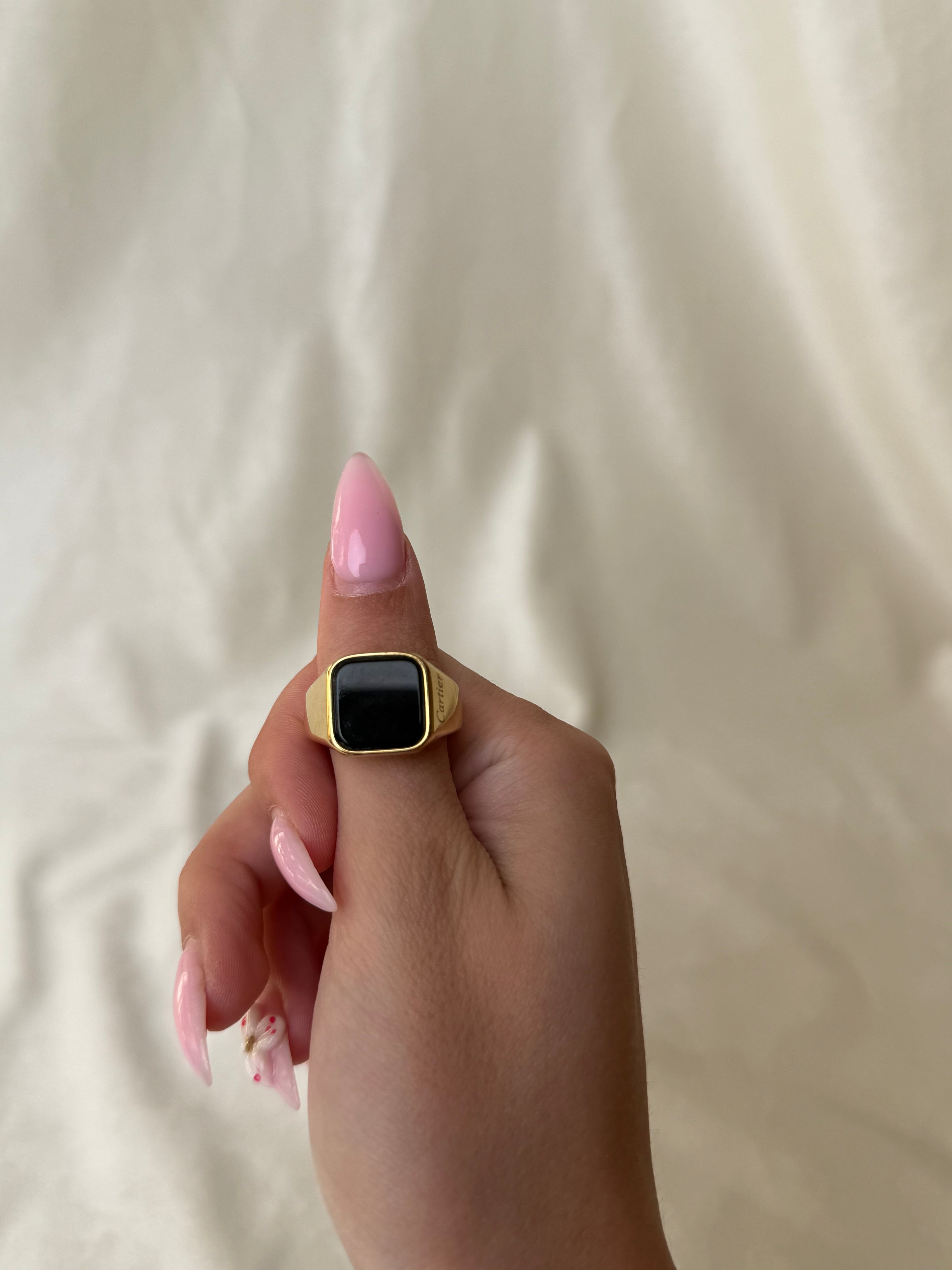 Unaze Cartier me gur te zi