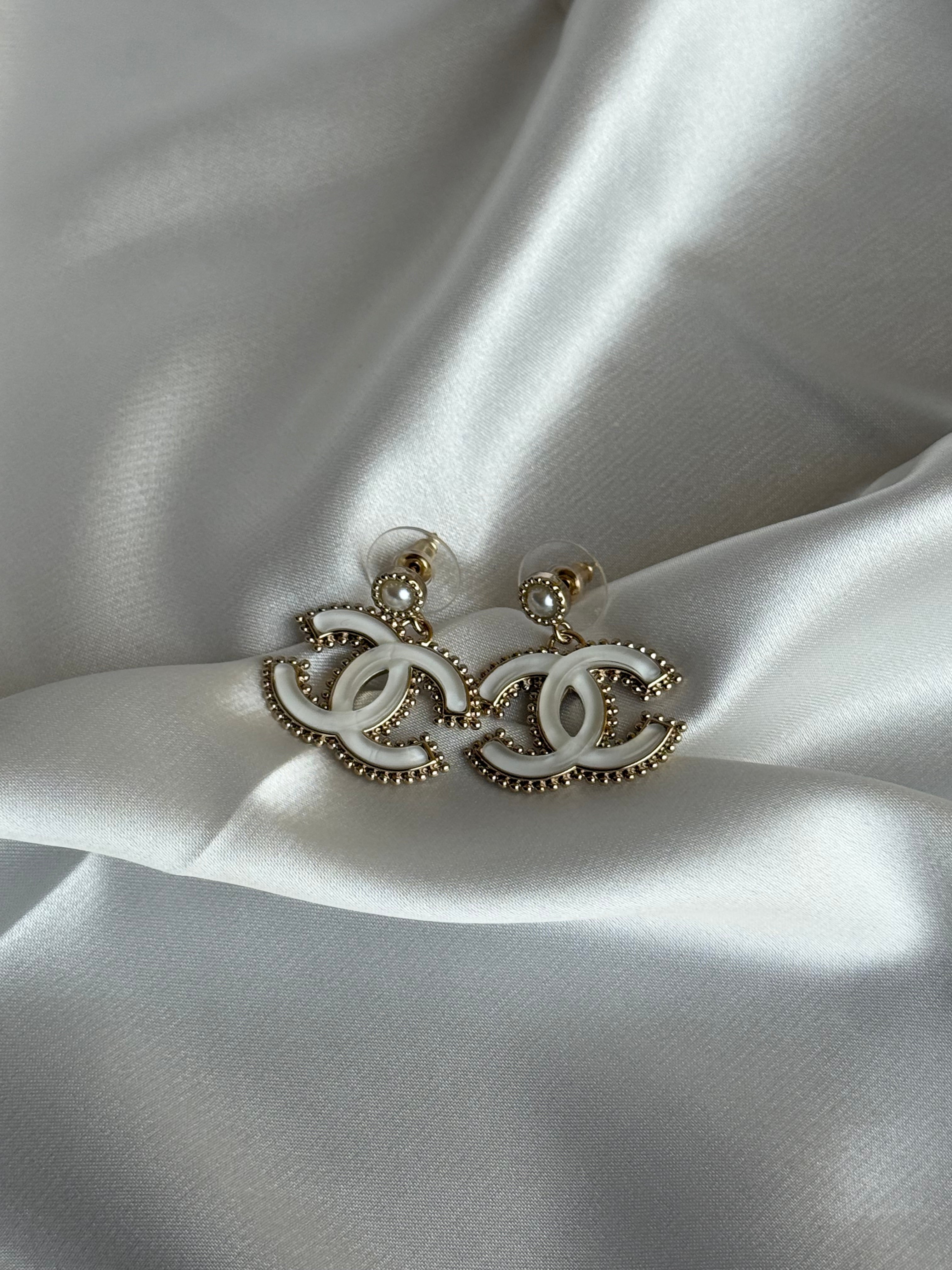 Vathe Chanel te bardhe