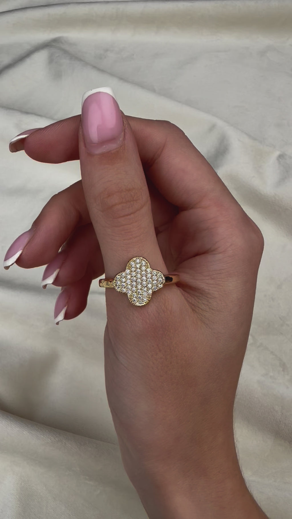 Unaze van cleef me gure