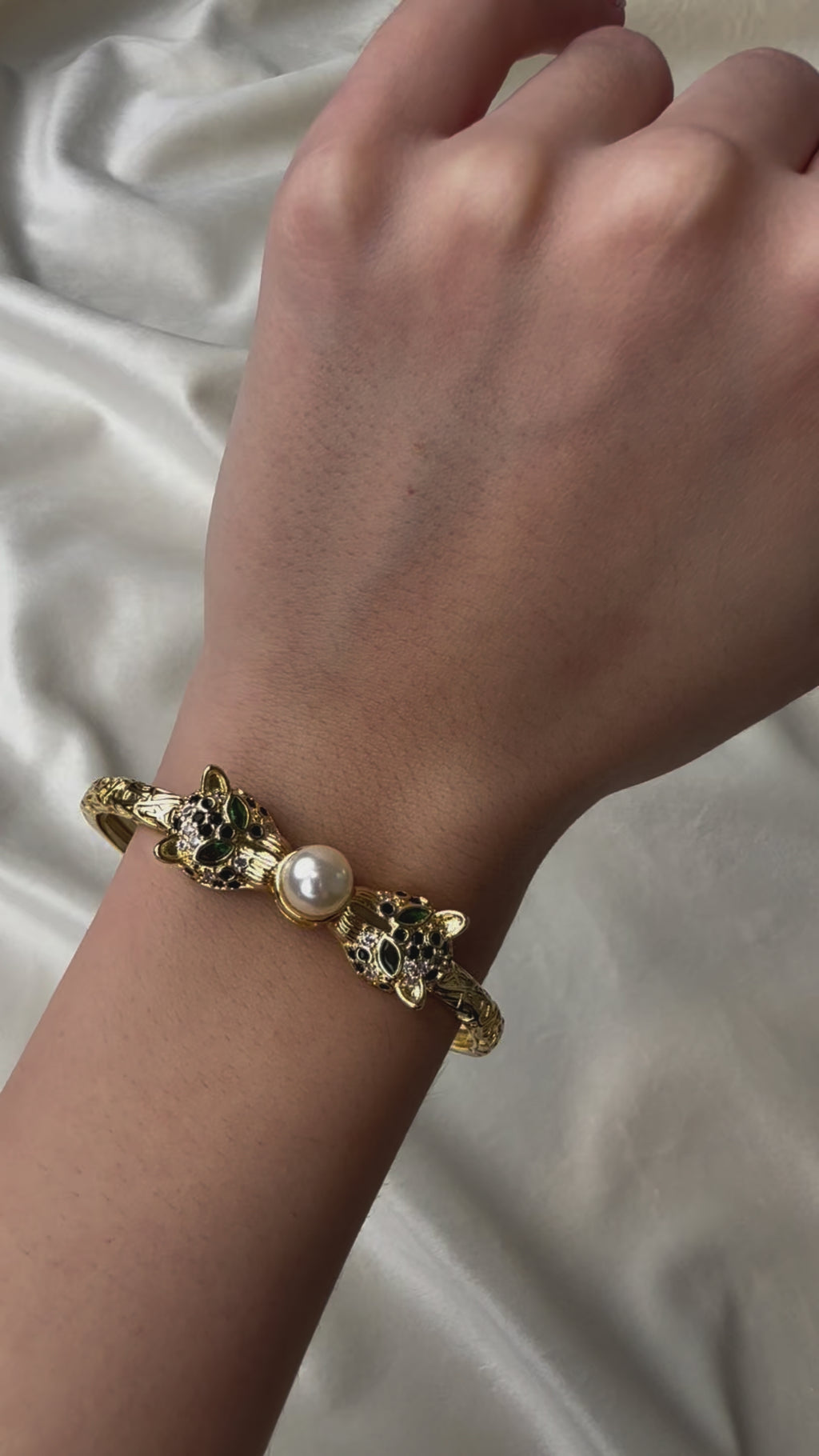 Byzylyk xhaguar me perl