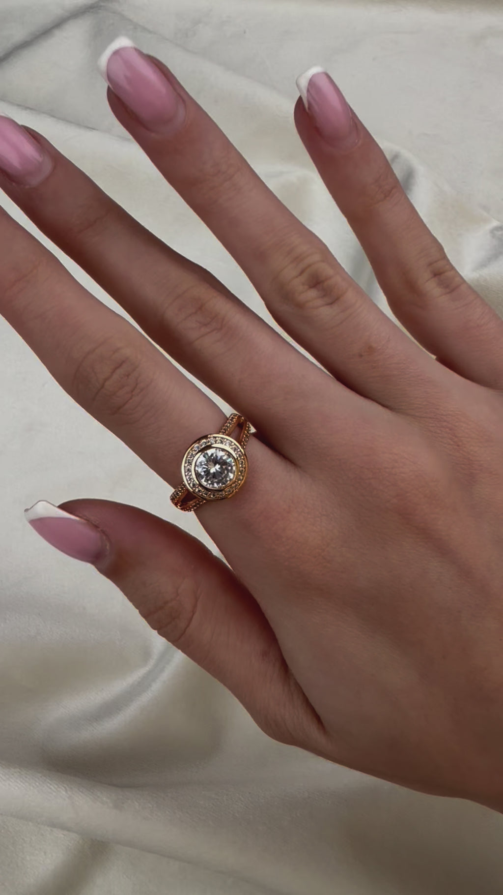 Unaze me gure te rrumbullaket