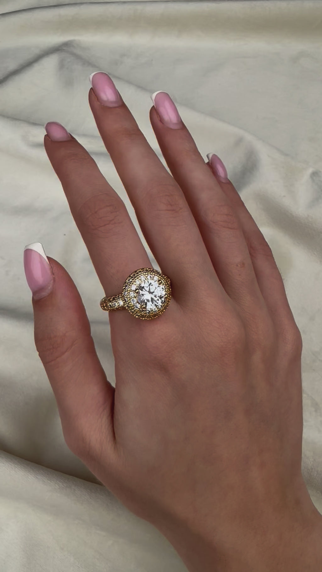 Unaze me gur rrethor