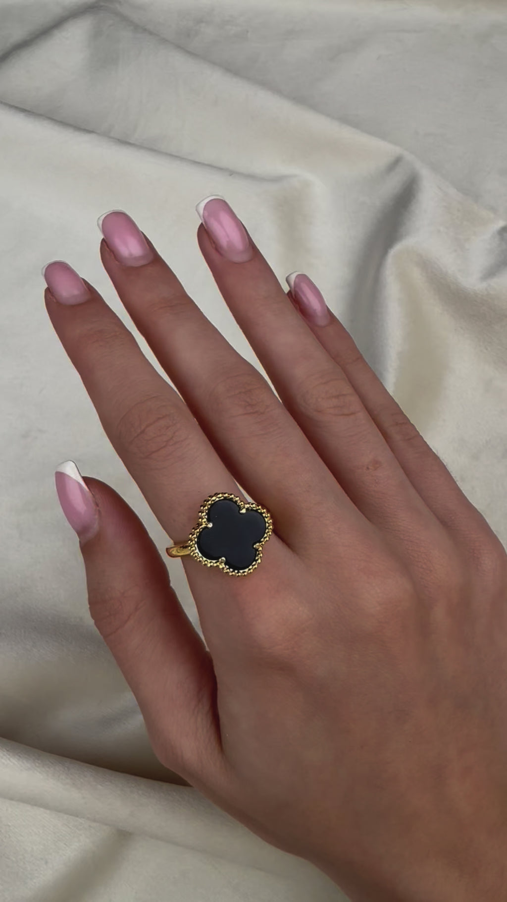 Unaze van cleef i zi